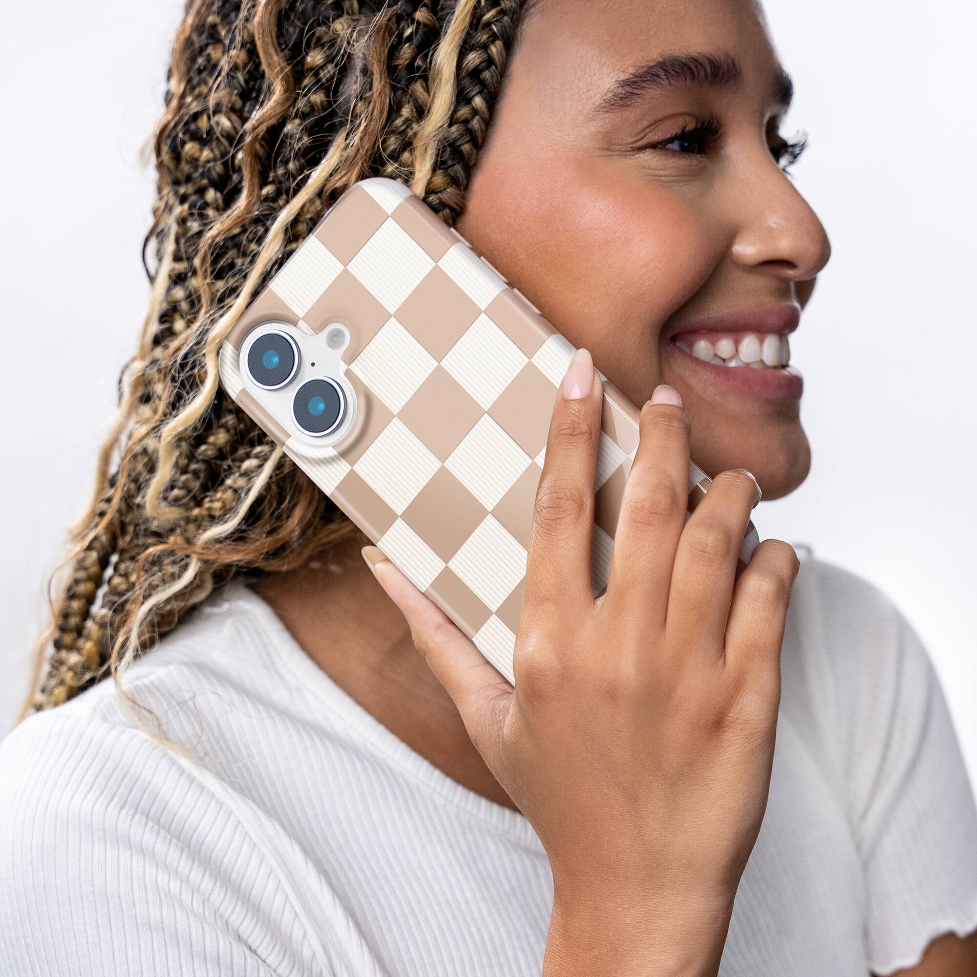 Alt View 2. VELVET CAVIAR - Magsafe Case for Apple iPhone 16 - Nude Vibe Checker.
