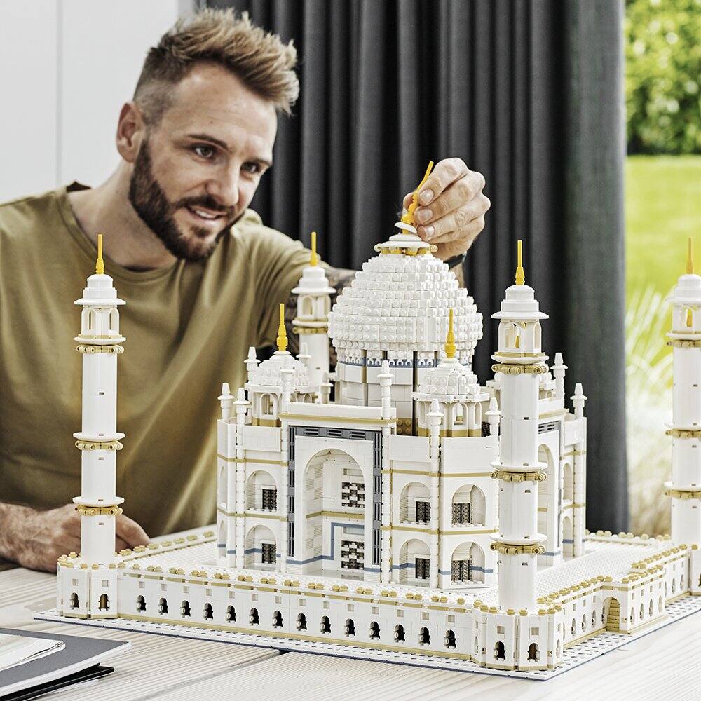 Left. LEGO - LEGO Creator Expert Taj Mahal 10256 Building Kit (5923 Pieces).
