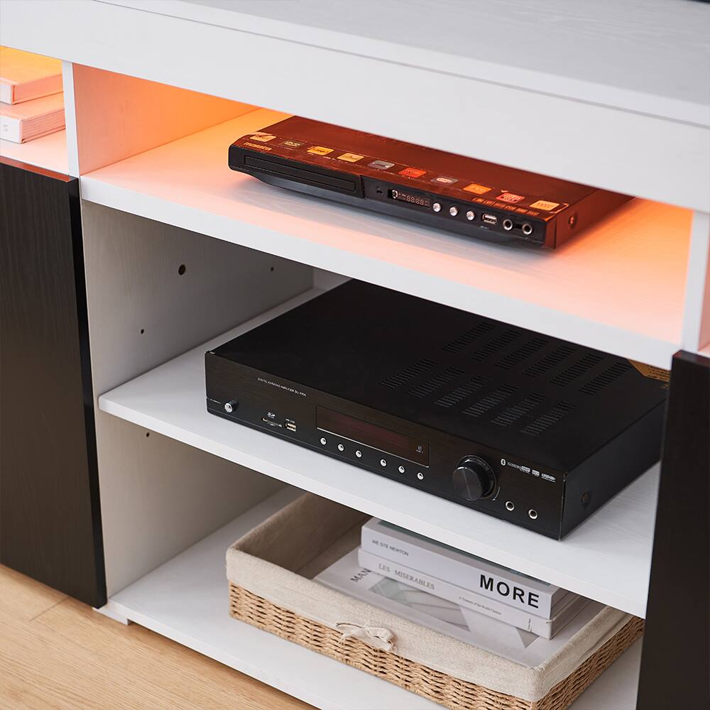 DSS8 - thin__s. - - - mE -EIE LES MISERABLES MORE