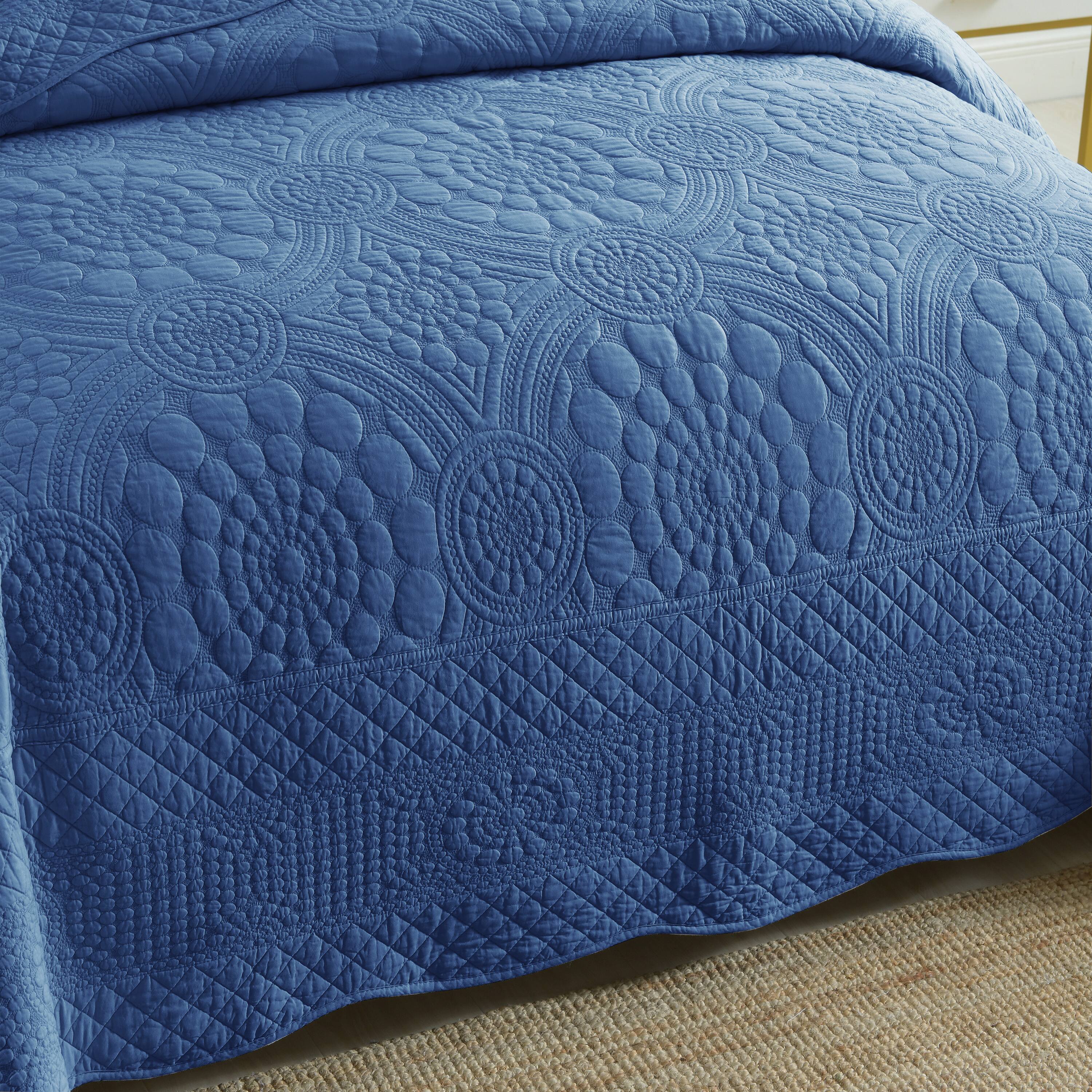 Alt View 1. MarCielo - Marcielo 3 Piece 100% Cotton Oversized Bedspread Lightweight Quilt Set - Midtone Blue.