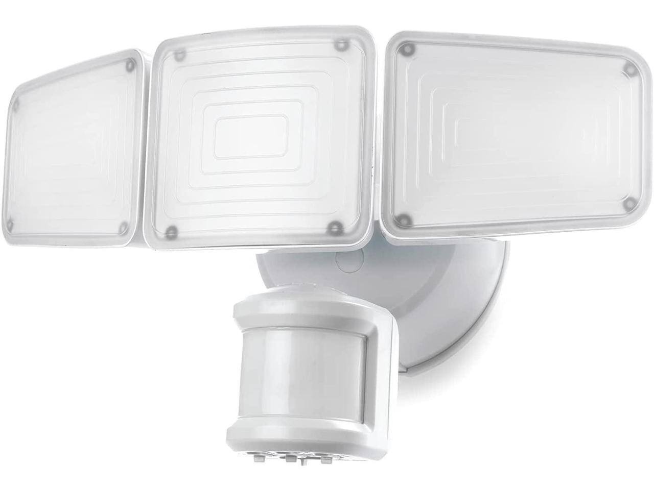 Alt View 6. Home Zone Security - 3500-Lumen Triple-Head Ultrabright LED Security Flood Light - White.