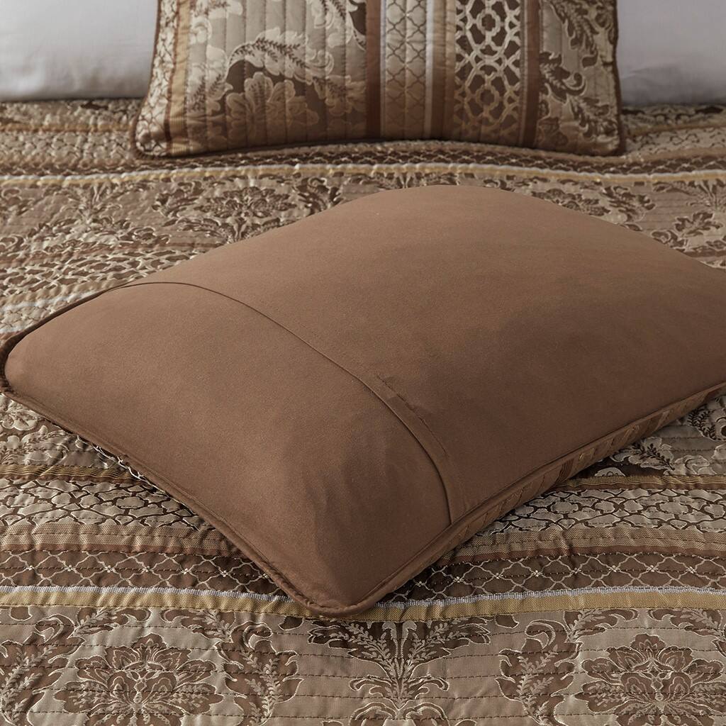 Alt View 3. Gracie Mills - Gracie Mills Bruce 6-Piece Reversible Jacquard Quilt Set with Throw Pillows - Brown/Gold.