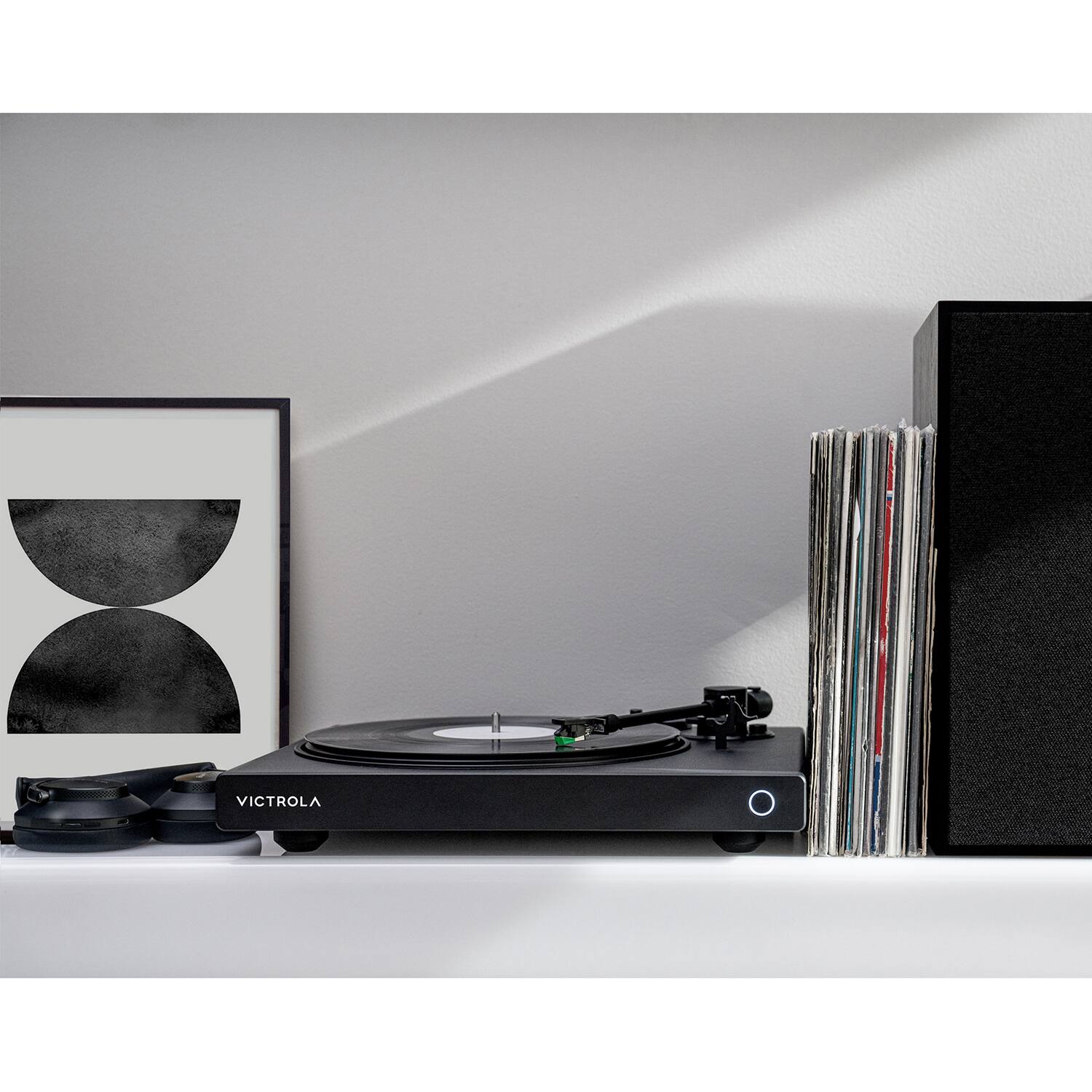 Alt View 17. Victrola - Onyx Hi-Res Turntable - Black.