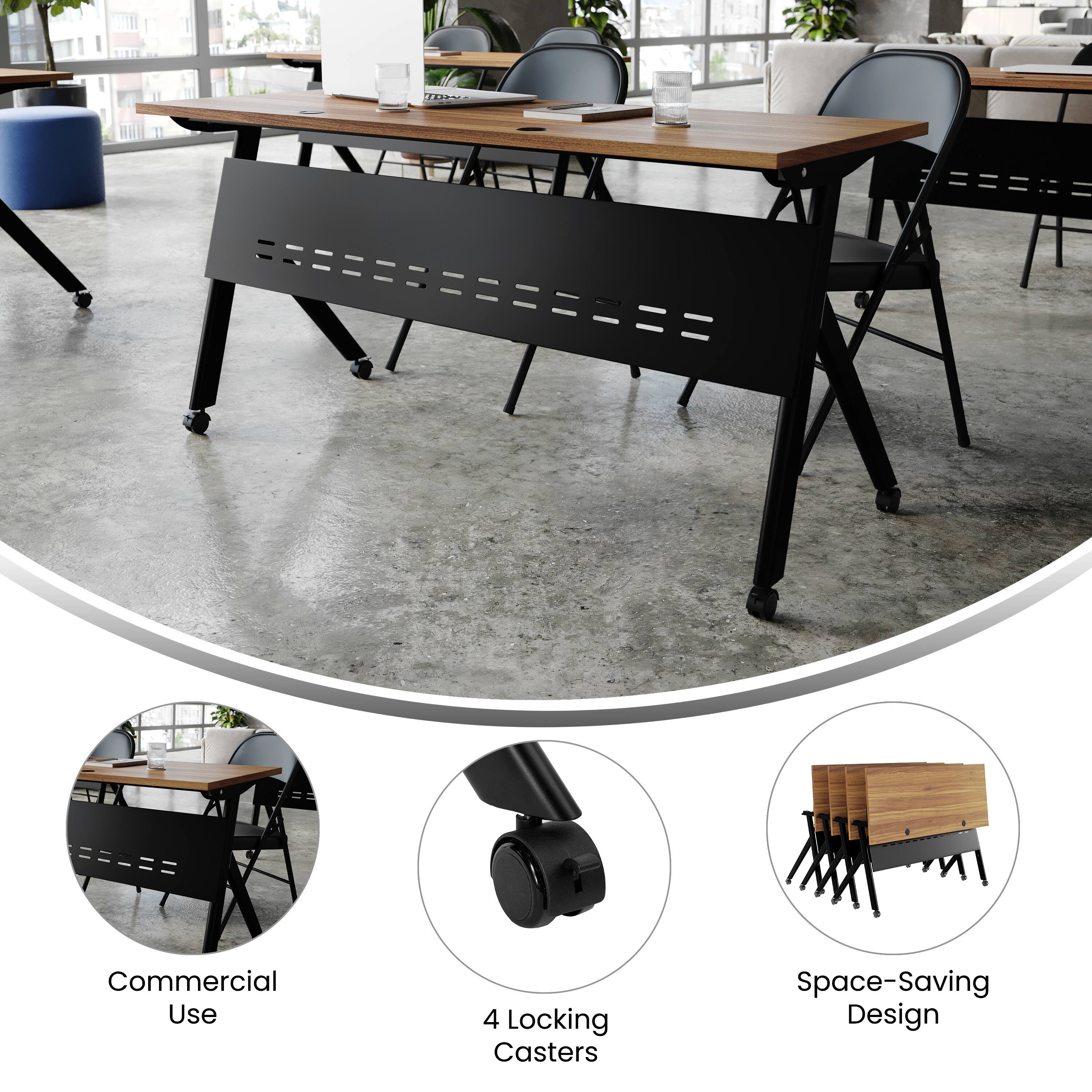 Commercial Use  
4 Locking Casters  
Space-Saving Design