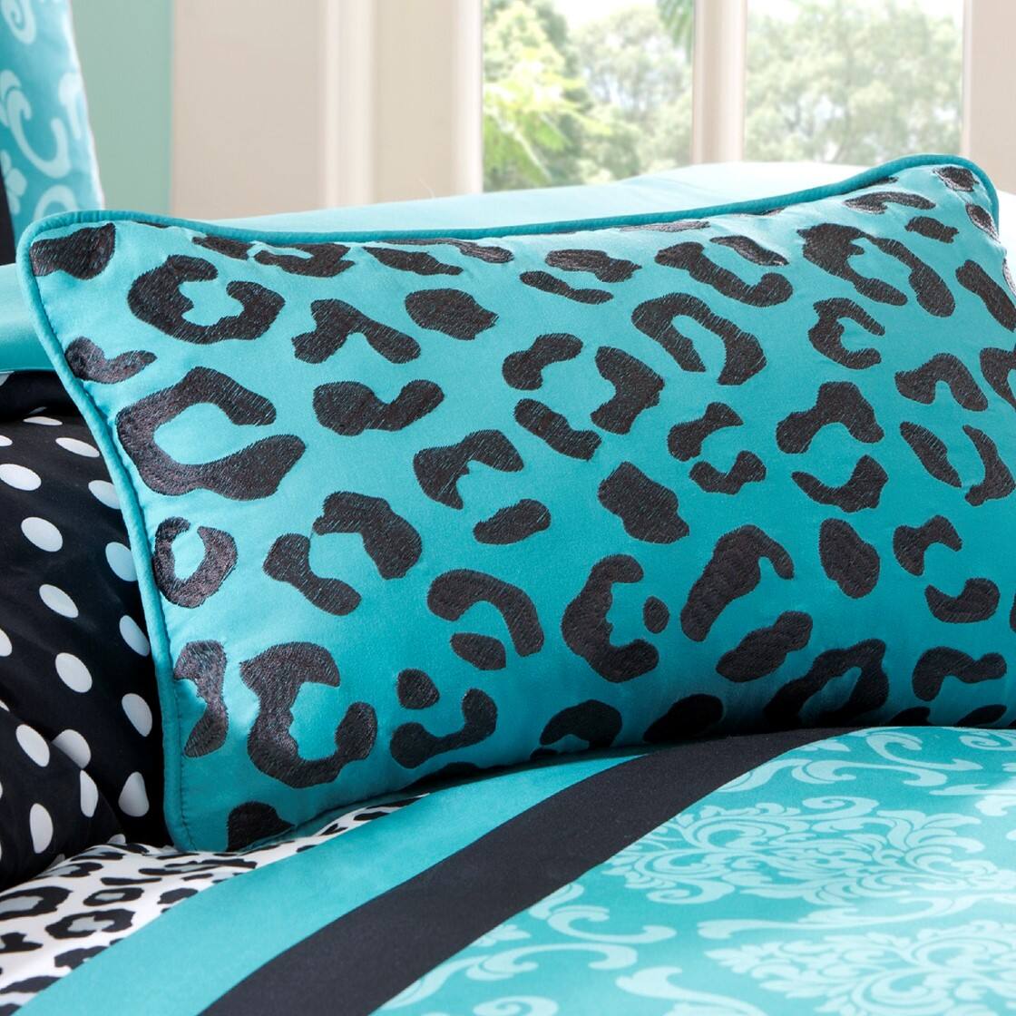 Alt View 2. Gracie Mills - Gracie Mills Butler 4-Piece Chic Leopard and Polka Dot Comforter Set - Teal.