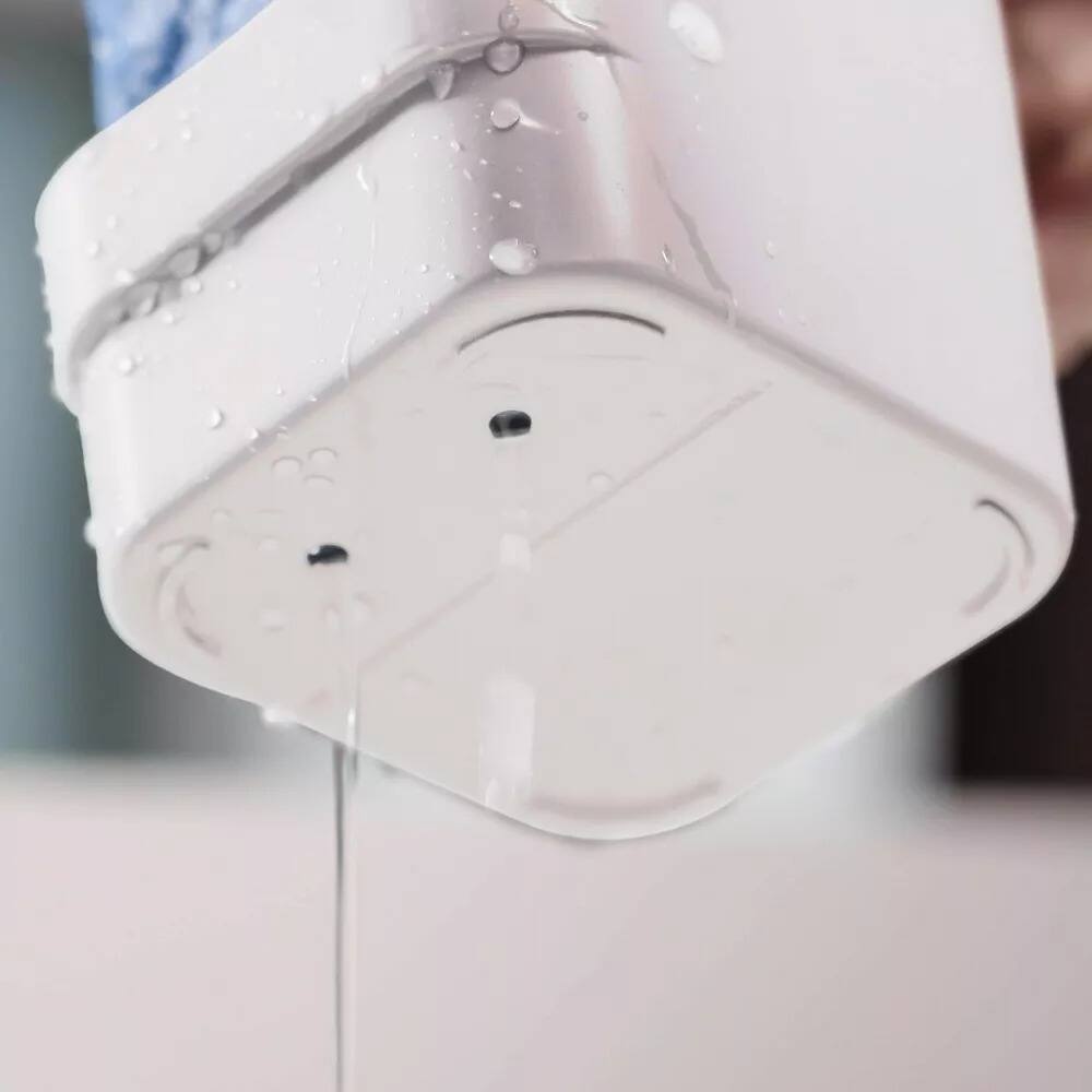 Back. OU - OU Dish Soap Dispenser with Sponge Holder 16 oz, Kitchen Sink Plastic Soap Dispensing Pump Bottle - White - White.