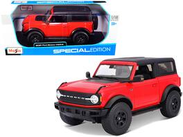 2021 Ford Bronco Wildtrak Top "Special Edition" 1/18 Diecast Model Car by Maisto - Red With Black
