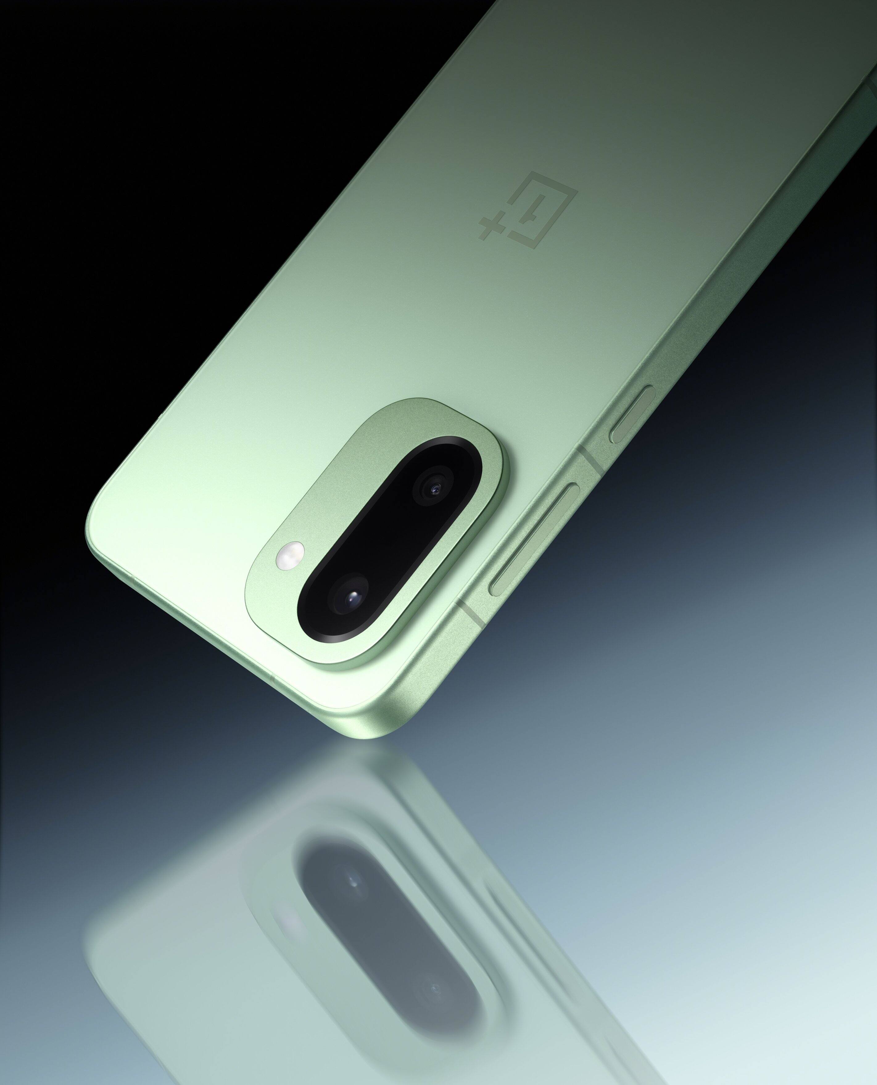 Alt View 5. OnePlus - 15R 256GB (Unlocked) - Mint Breeze.