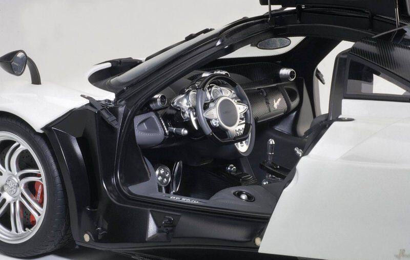 Alt View 1. Autoart - Pagani Huayra White 1/12 Model Car by Autoart.