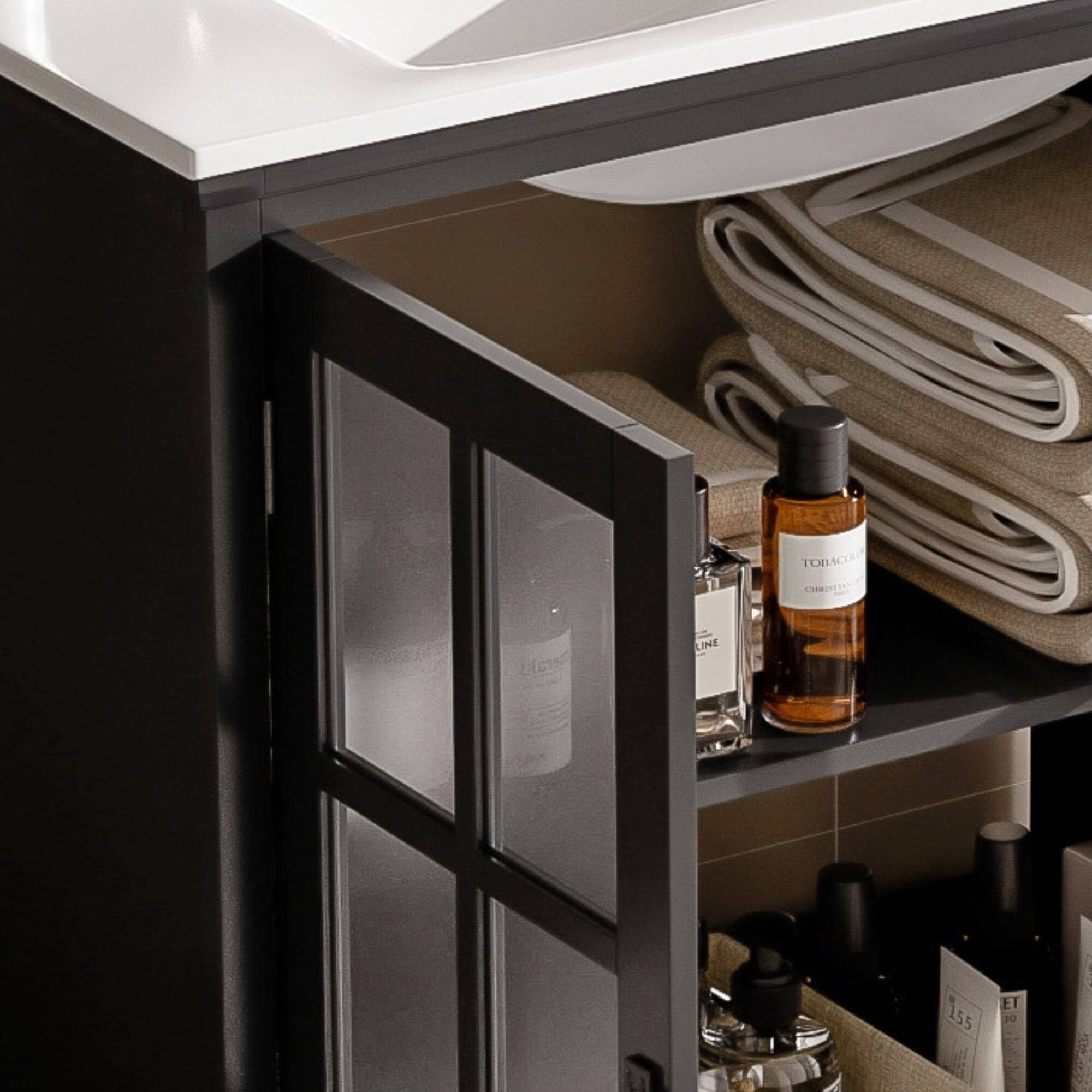 TOBACCO LINE  
CHRISTIAN  
155