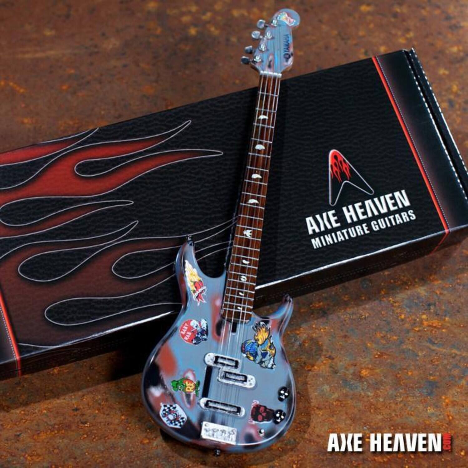 AXE HEAVEN  
MINIATURE GUITARS  

AXE HEAVEN