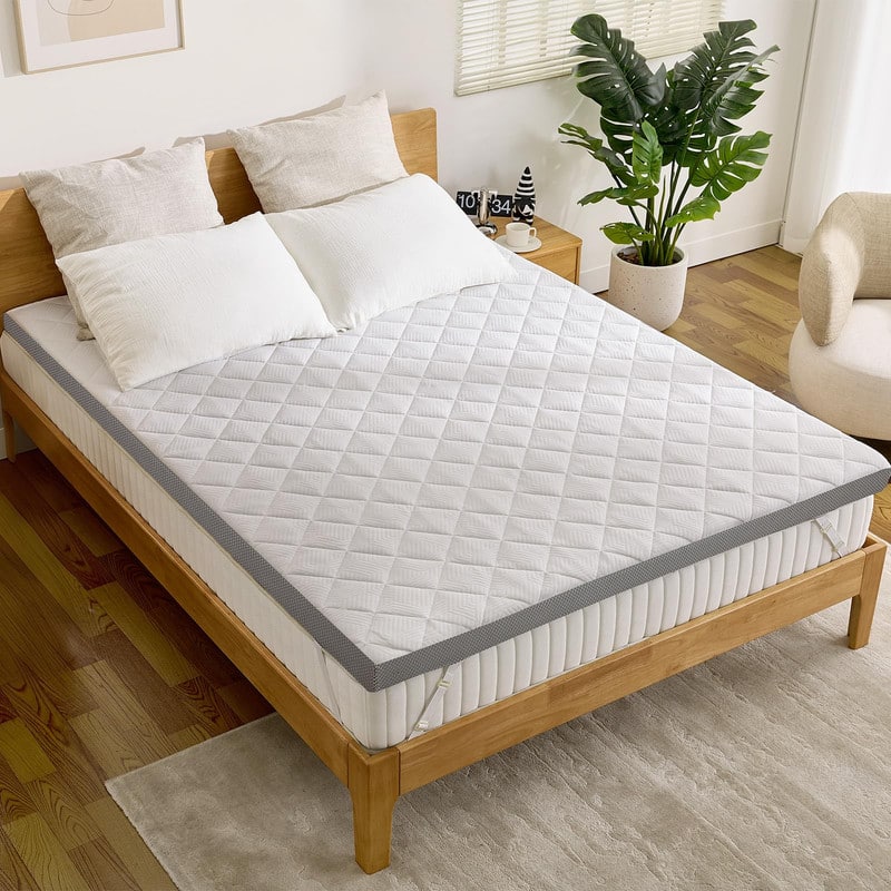 Dyonery - 3 Inch Pain Relieving Foam Bed Topper for Extra Support, High-Density Foam Mattress Pad with Removable Cover - white