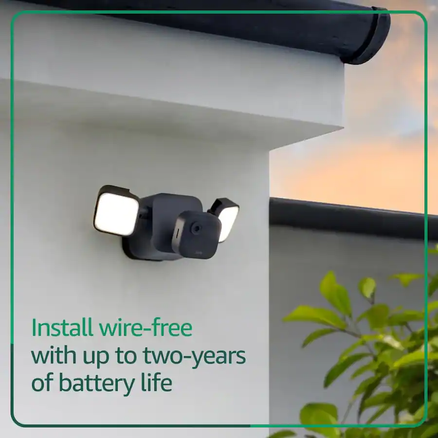 Sync Module Core Incl Blink Outdoor 4 Floodlight Camera — Wireless smart security camera, 700 ...