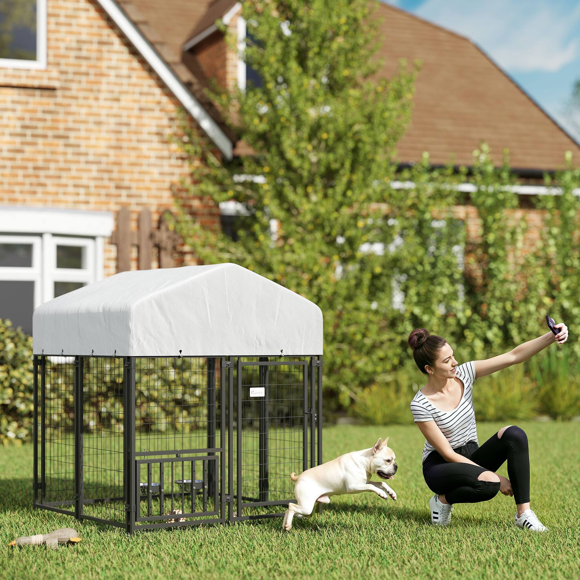 Angle. Pawhut - 3.9'x3.9'x4.5' Outdoor Dog Kennel, Welded Wire Run, 360° Rotating 4 Level Bowls, Waterproof Cover, S&M Dogs.