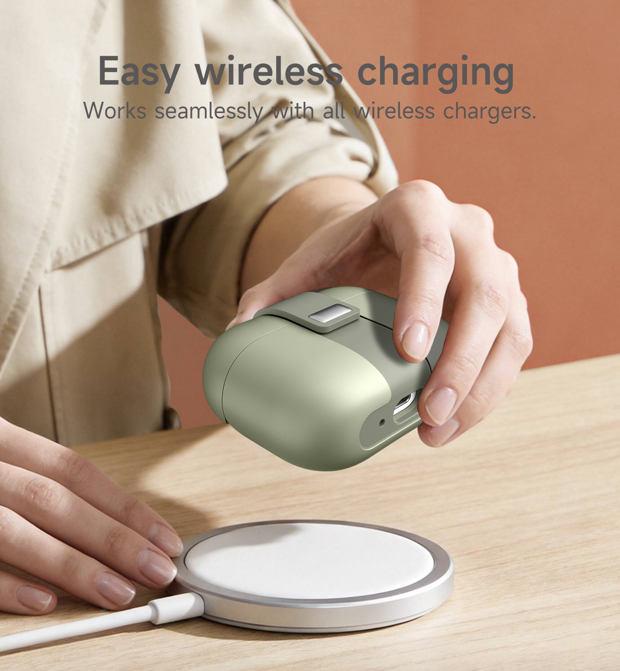 Easy wireless charging  
Works seamlessly with all wireless chargers.