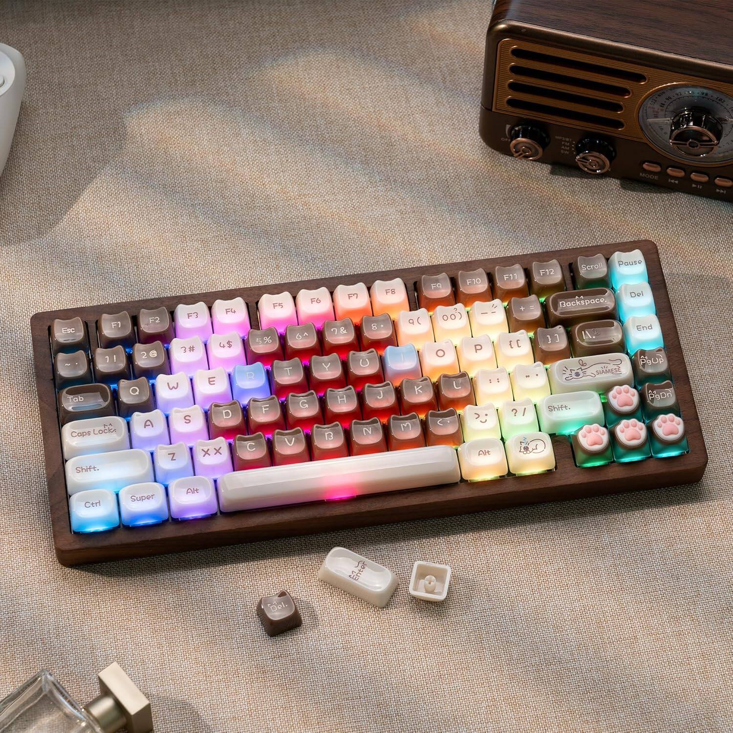 Sure, here is the corrected and grouped text from the image:

```
Esc F1 F2 F3 F4 F5 F6 F7 F8 F9 F10 F11 F12
1 2 3 4 5 6 7 8 9 0 - = Backspace
Tab Q W E R T Y U I O P
Caps Lock A S D F G H J K L ; '
Shift Z X C V B N M , . / Shift
Ctrl Super Alt
Scroll Pause Del End
```