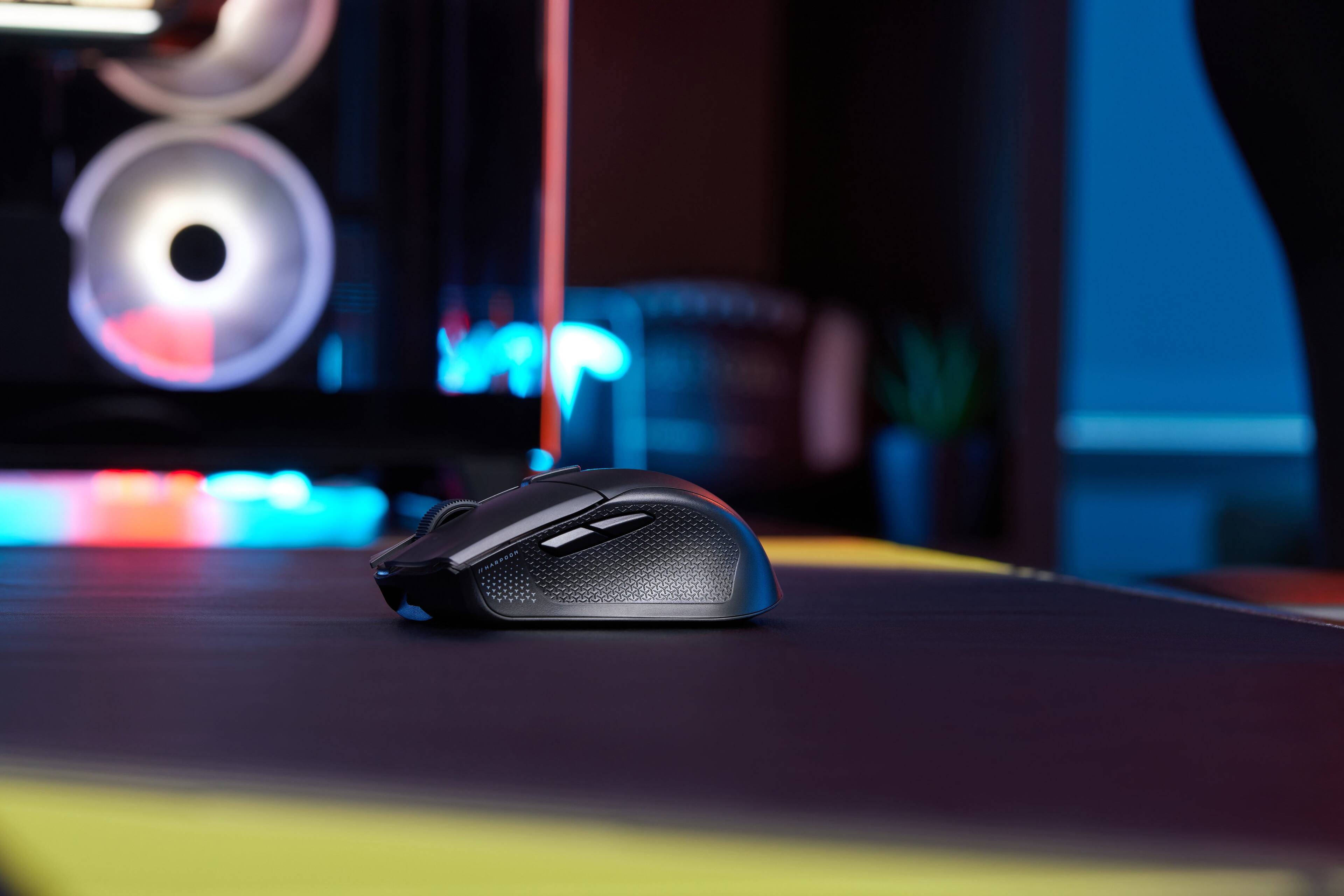 Alt View 6. CORSAIR - HARPOON v2 WIRELESS Gaming Mouse - Black.