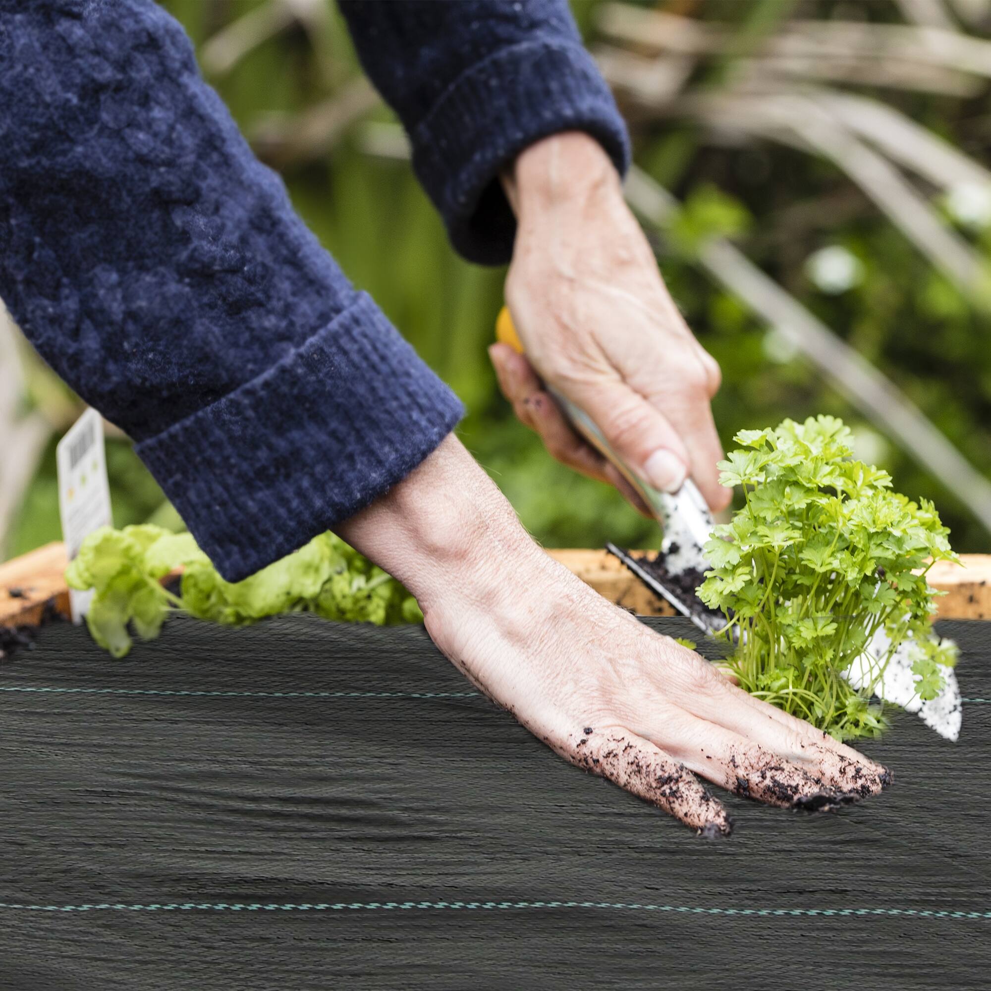 Alt View 7. Outsunny - 4FT x 300FT Weed Barrier Landscape Fabric Heavy Duty, 5oz Woven Weed Control Fabric - Black.