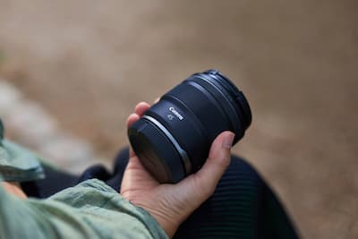 Canon RF45mm F1.2 STM Standard Prime Lens for EOS R Series Cameras Canon RF45mm F1.2 STM Standard Prime Lens for EOS R Series Cameras