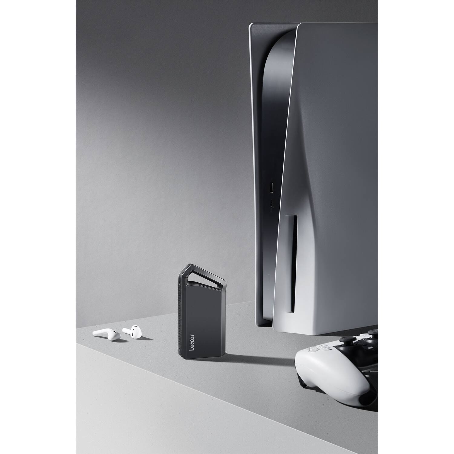 Alt View 2. Lexar - Professional SL600 USB 3.2 Portable SSD 2TB - Black.