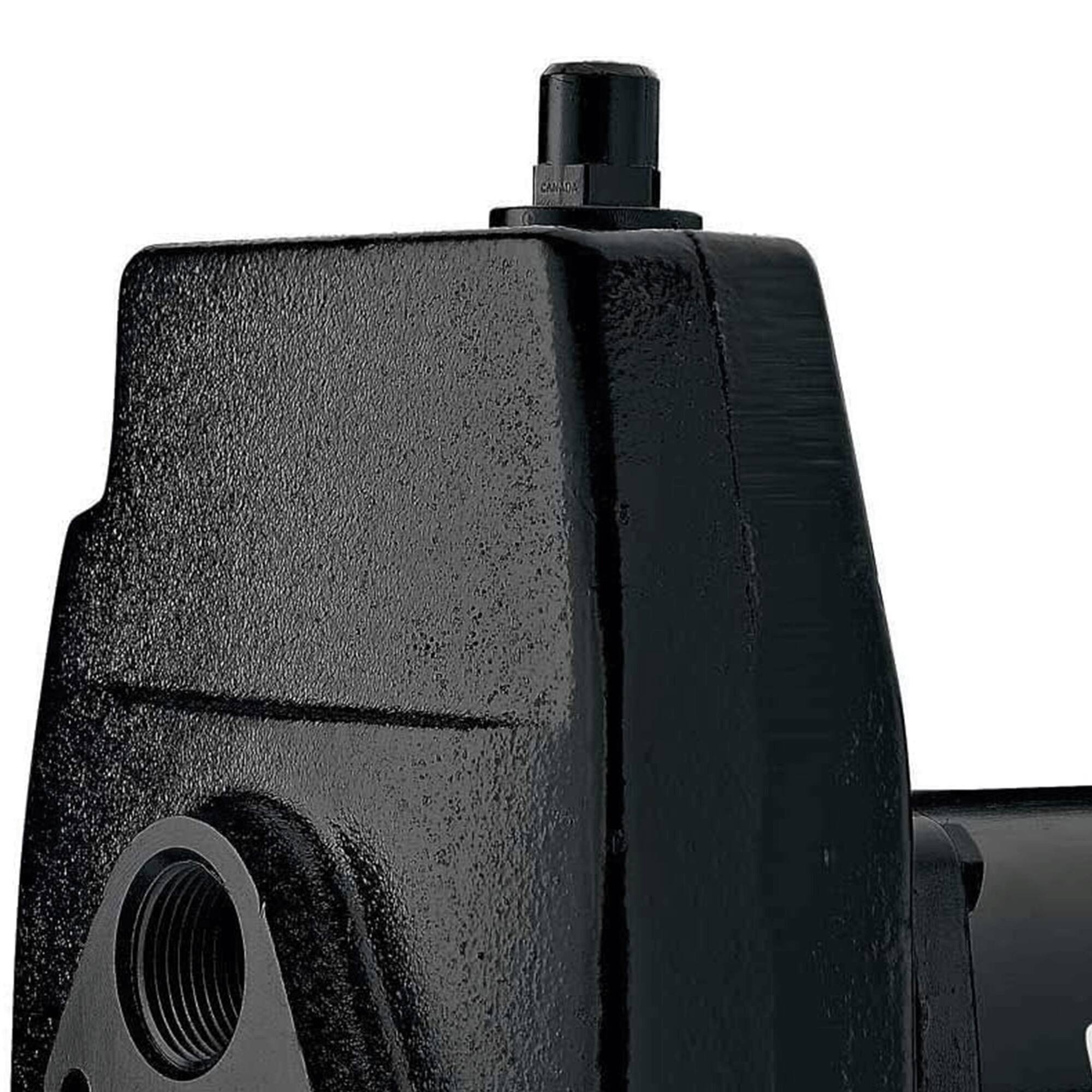 Alt View 3. Pentair - Flotec 1/2 HP Cast Iron Convertible Jet Pump Tackles Water Depths of Up To 100' - Black.