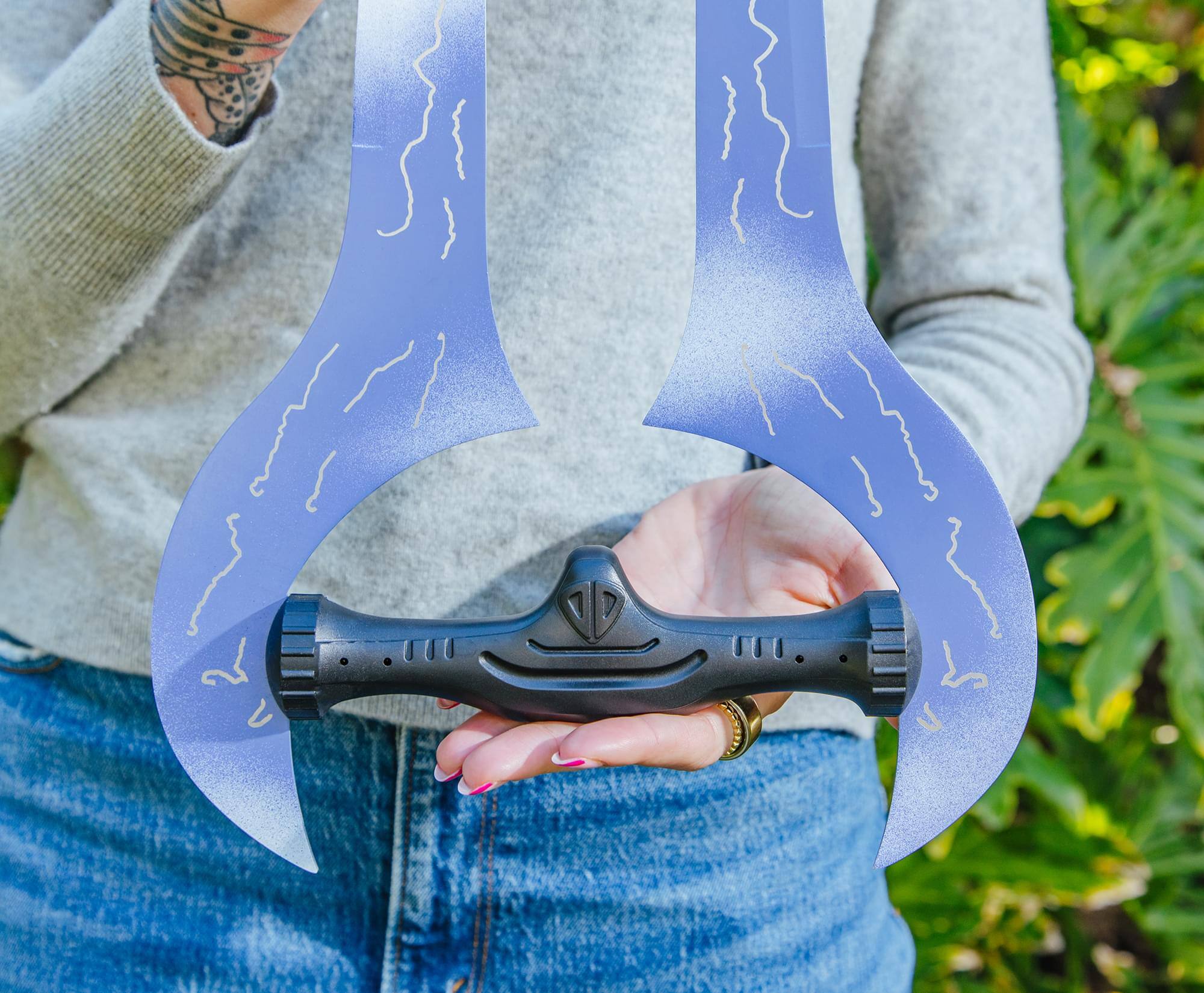 Alt View 4. Halo - Halo Covenant Energy Sword Prop Replica w/ Wooden Wall Plaque - Blue.