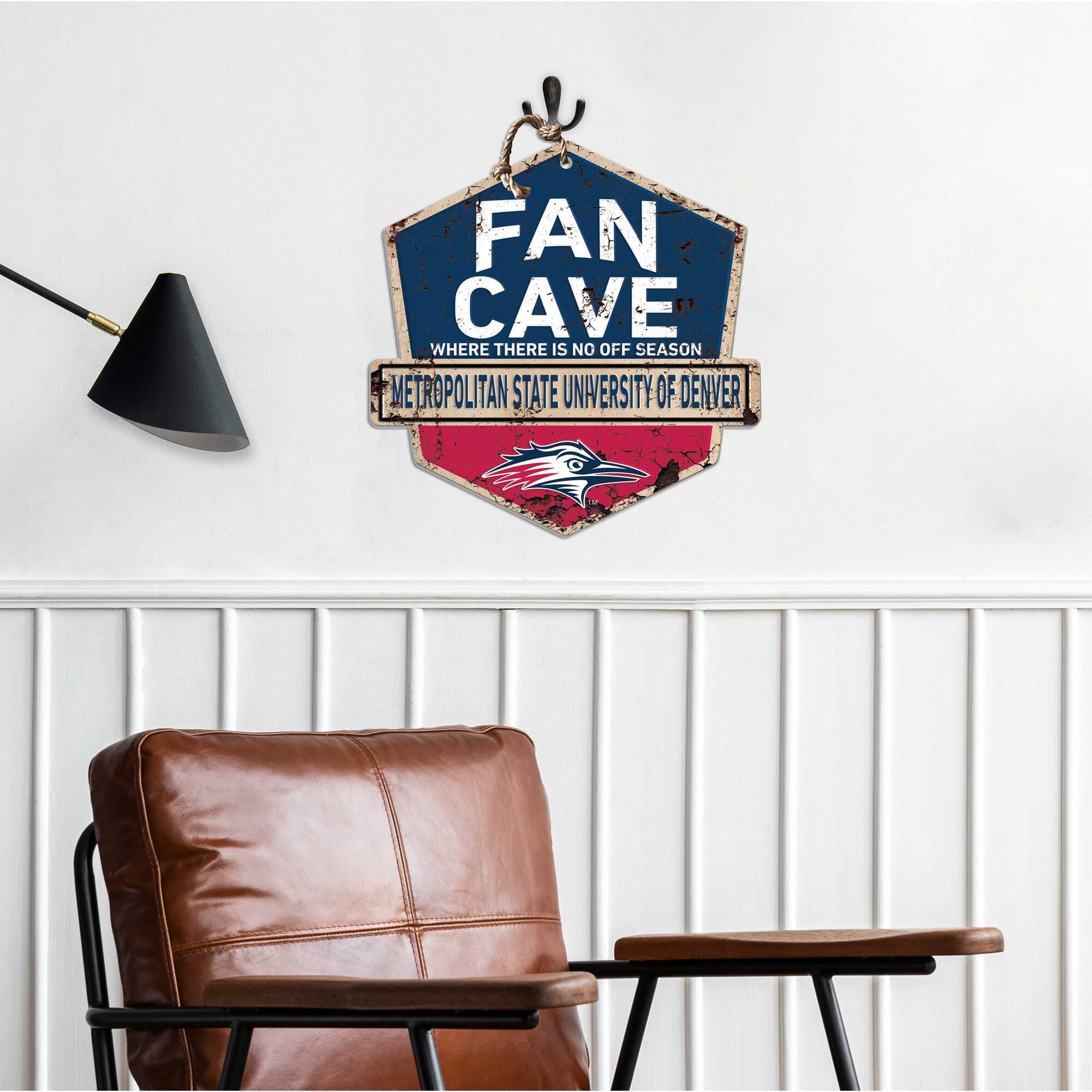 FAN CAVE  
WHERE THERE IS NO OFF SEASON  
METROPOLITAN STATE UNIVERSITY OF DENVER