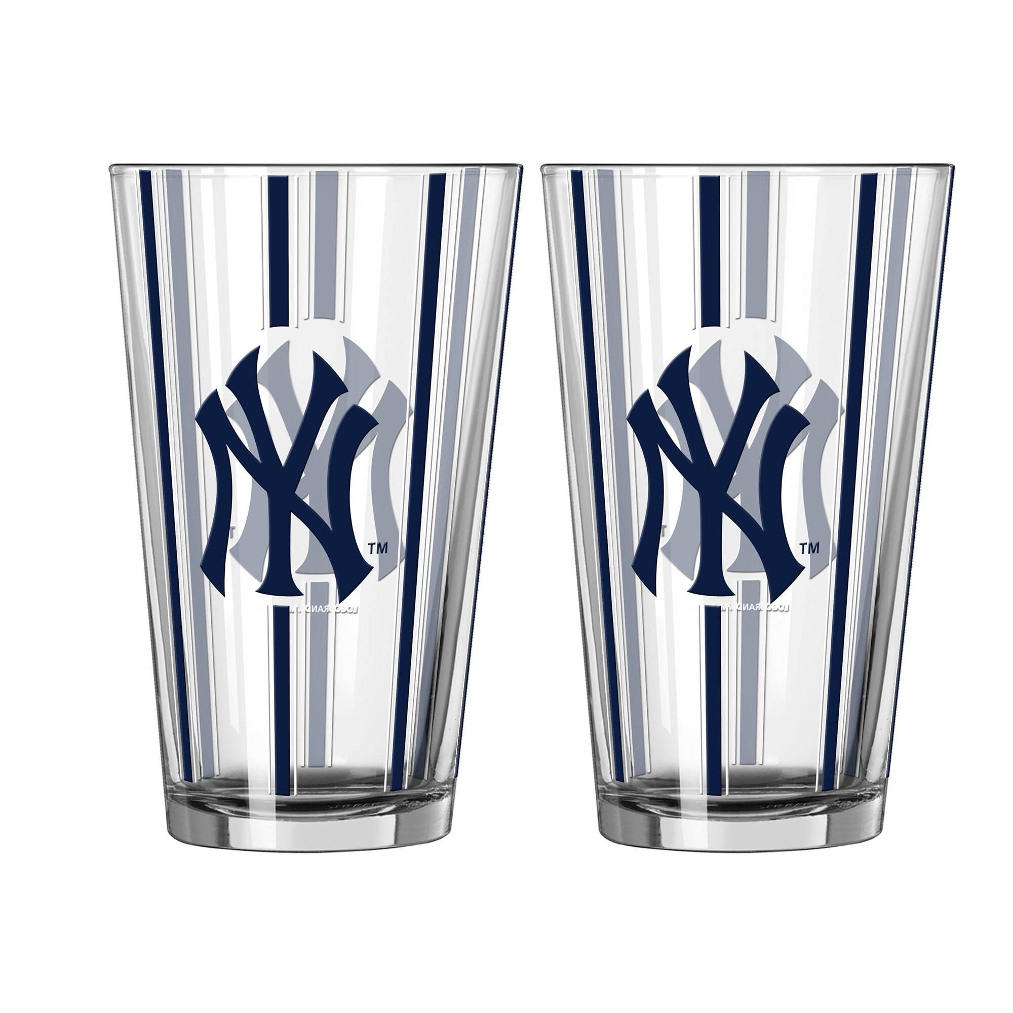 Front. Logo Brands - New York Yankees Two-Piece 16oz. Striped Pint Glass Set - Multicolor.