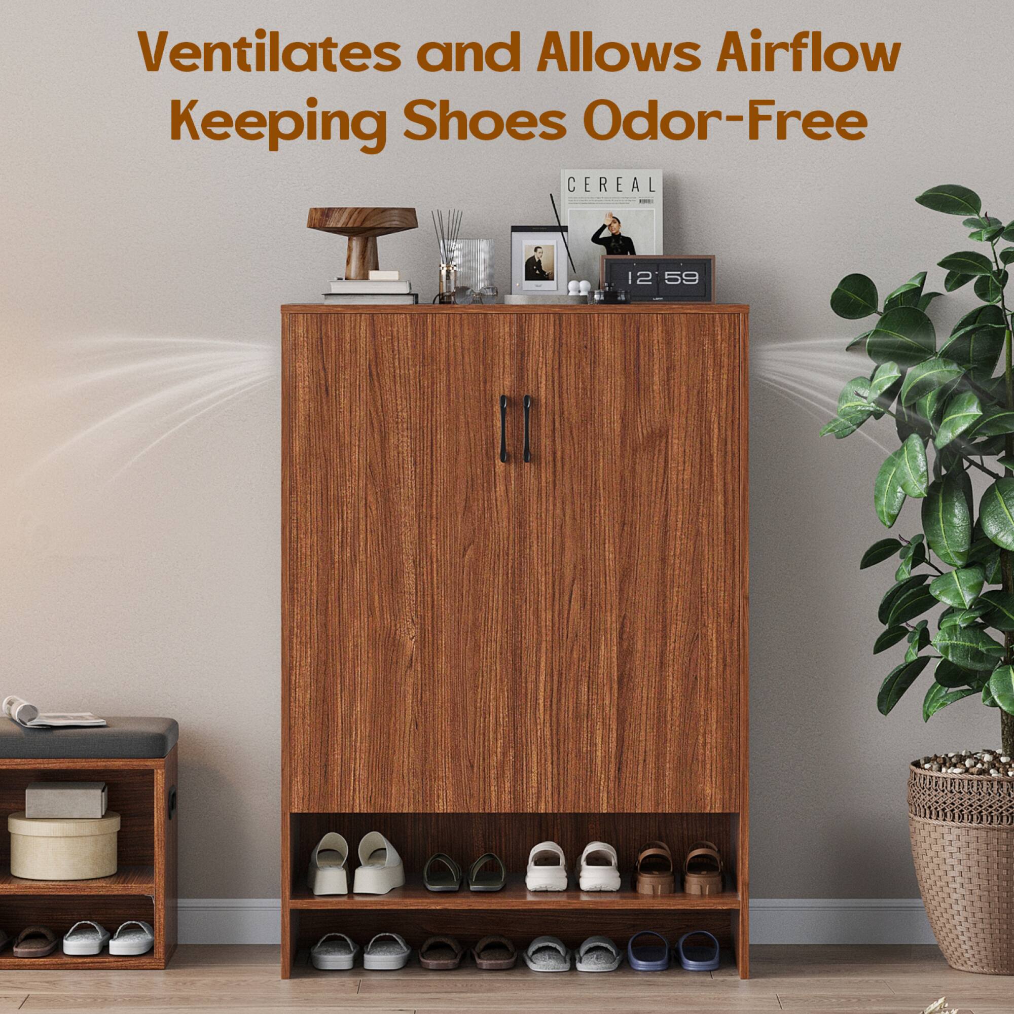 Ventilates and Allows Airflow  
Keeping Shoes Odor-Free