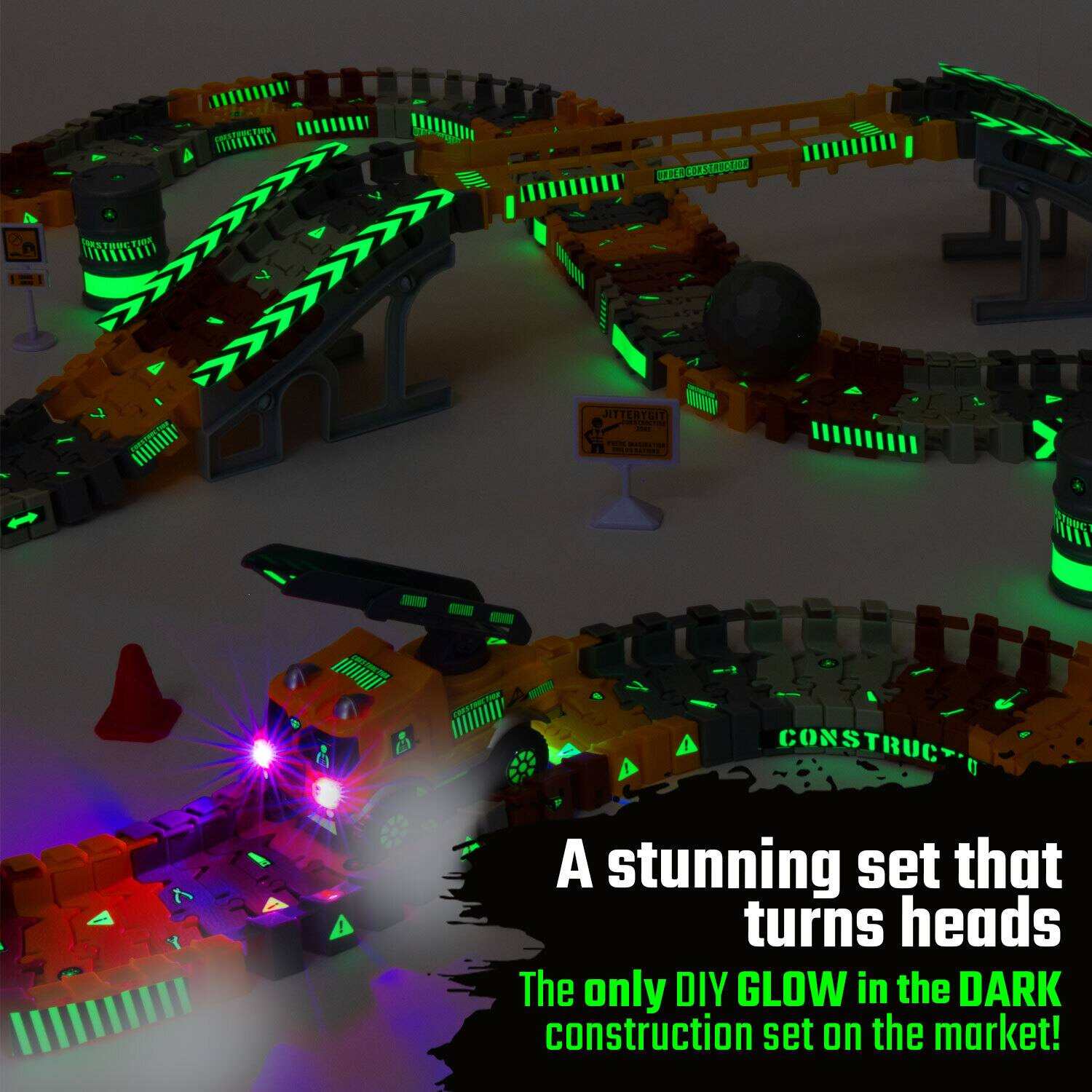A stunning set that turns heads  
The only DIY GLOW in the DARK construction set on the market!