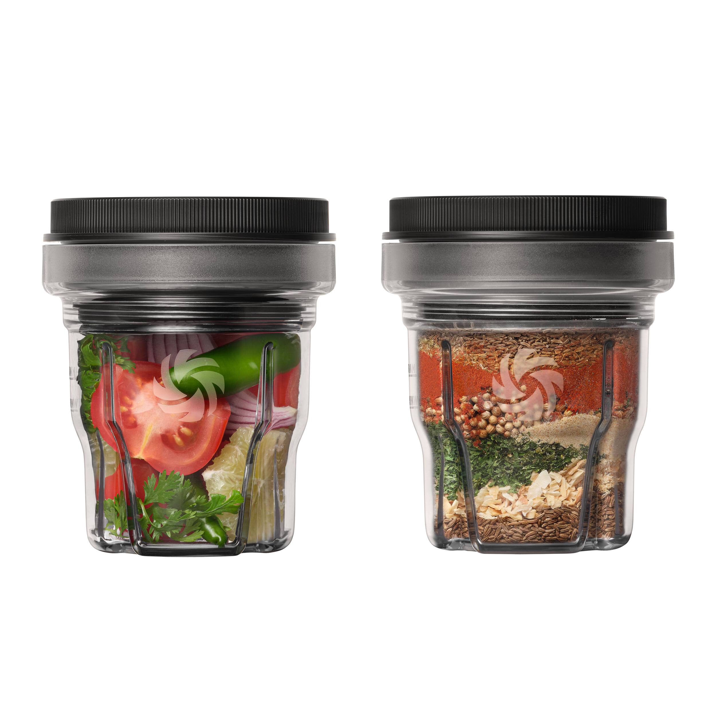 Angle. Vitamix - Blending Bowls, 8-Ounce Containers with Storage Lids, 2 Pack - Clear.
