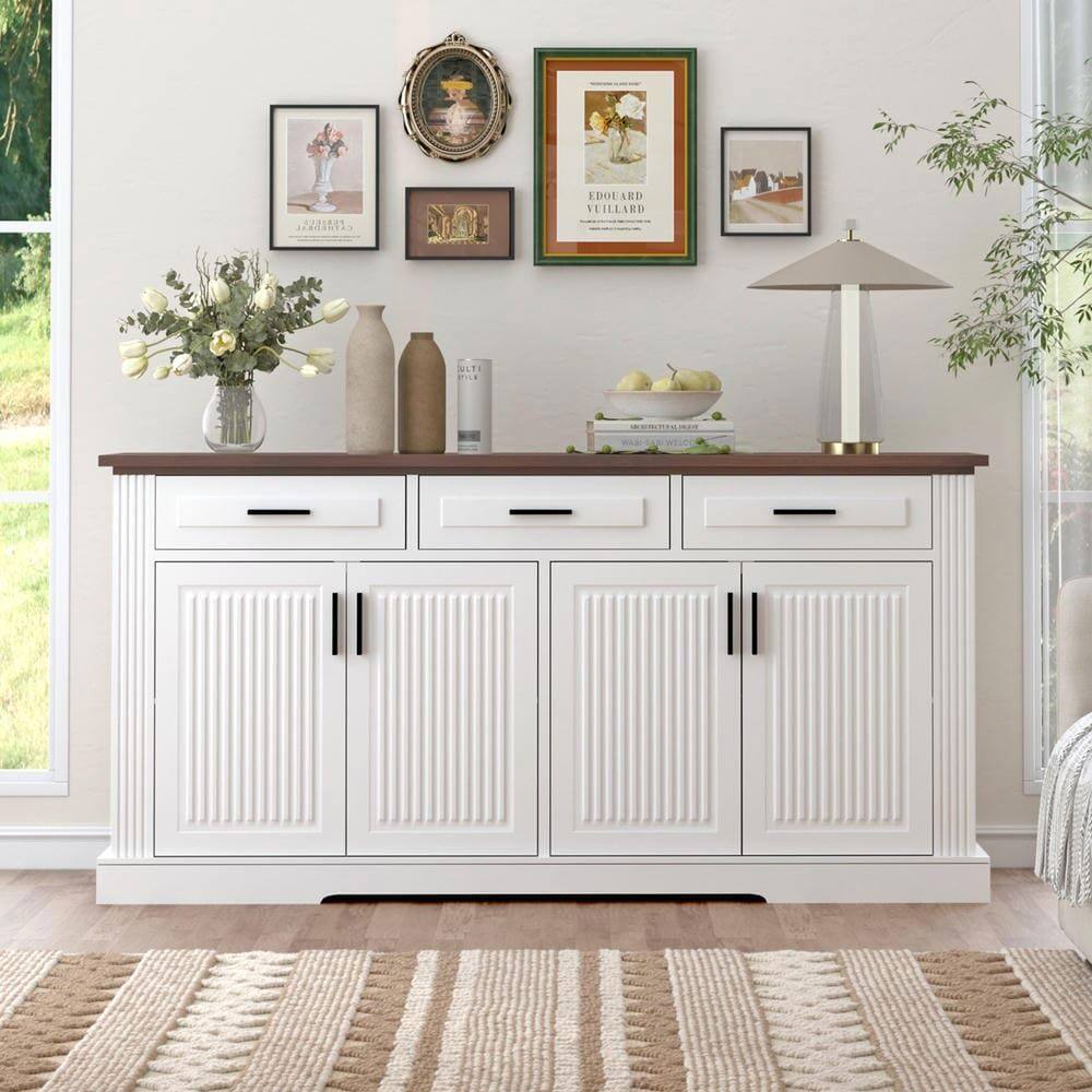 Sure, here is the corrected and grouped text from the image:

- SORIANA
- EDOUARD VUILLARD
- EDOUARD VUILLARD
- BULTE
- BULTE