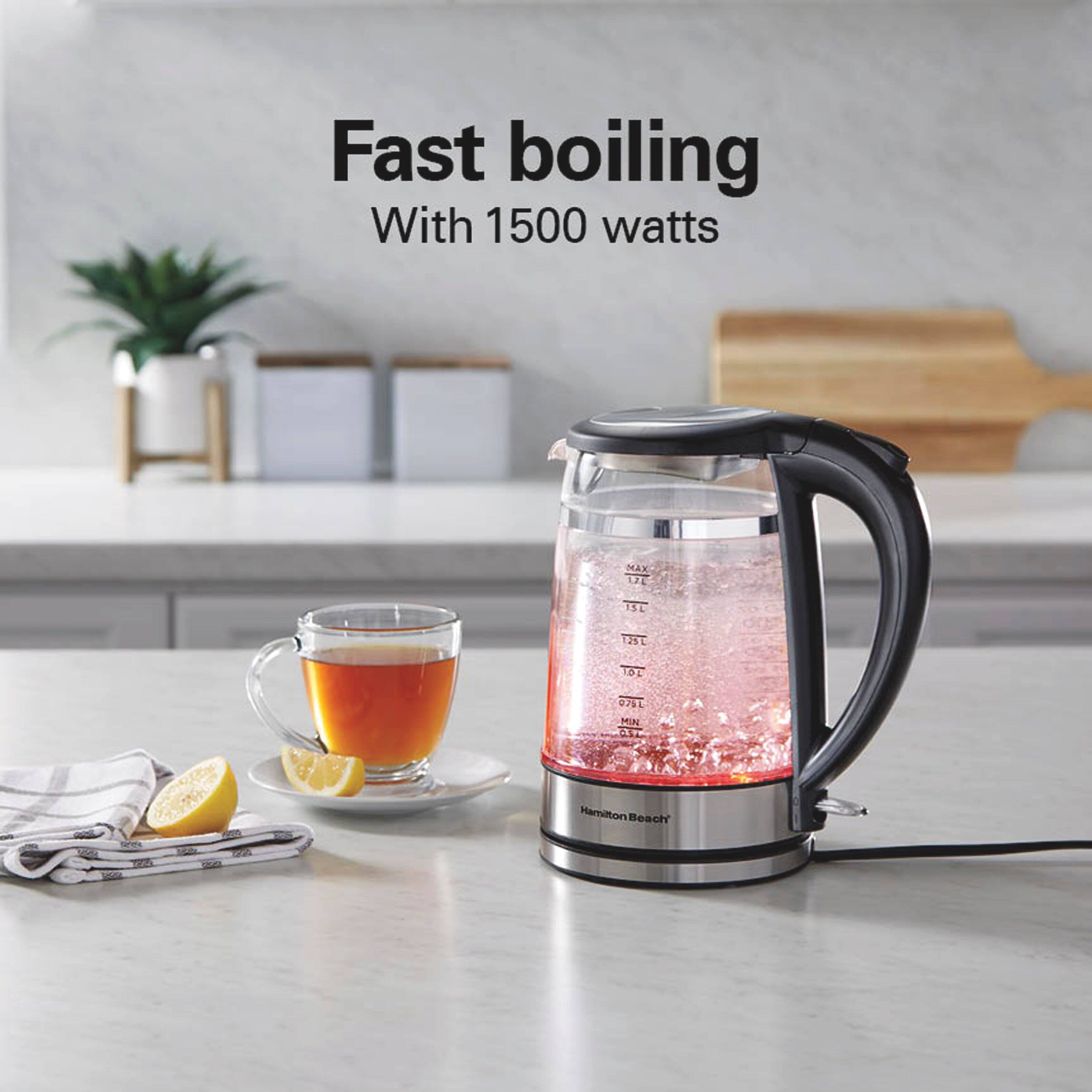 Fast boiling  
With 1500 watts  

MAX 1.2L  
1.5L  
1.25L  
1L  
0.75L MIN O.S.  

Hamilton Beach
