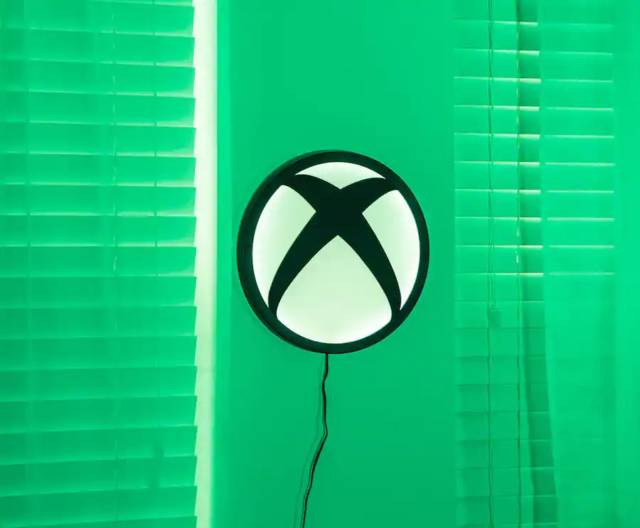 Ukonic Xbox Logo 12 Inch Hanging LED Wall Light Sign White 17120 - Best Buy