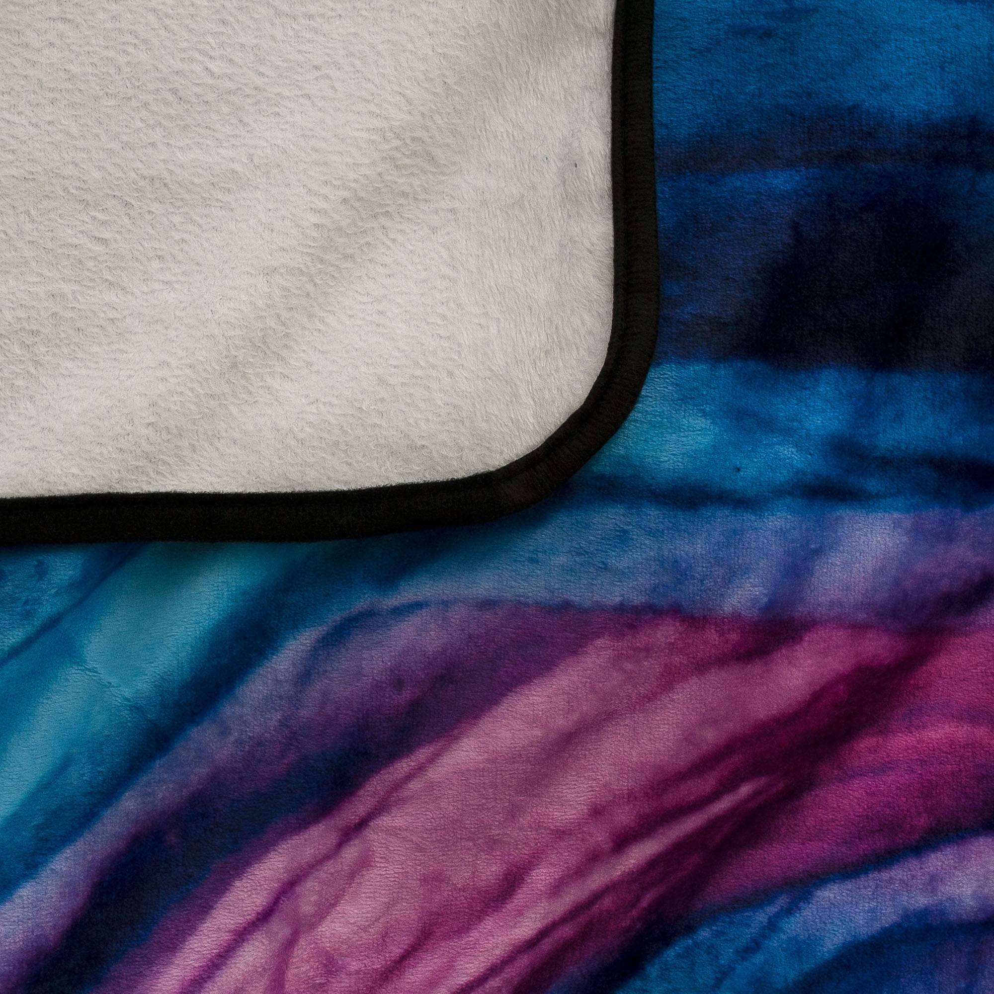 Alt View 1. Surreal Entertainment - Coraline Fleece Throw Blanket | 45 x 60 Inches - Blue.