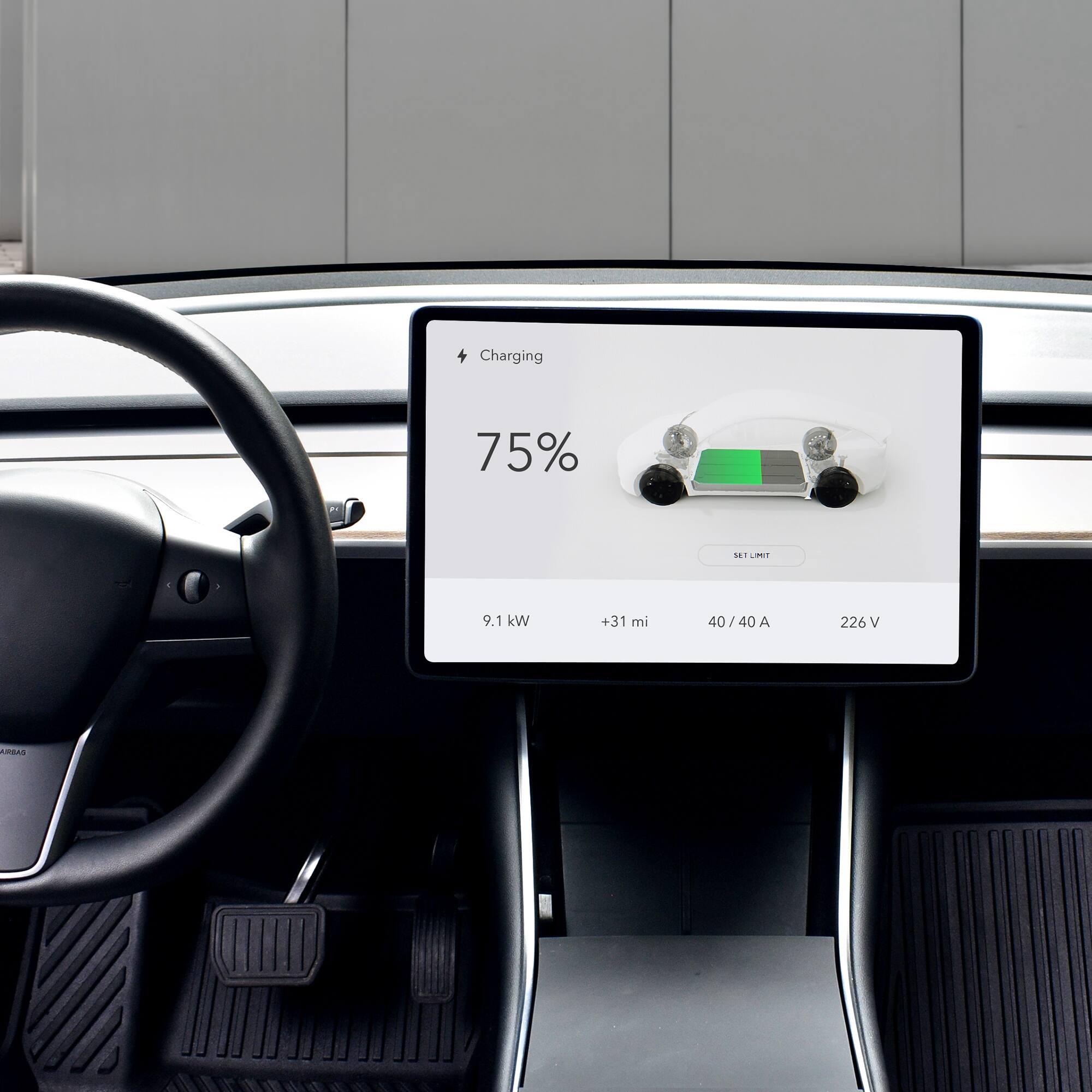 The text on the image reads: "Charging 75% 11 LMIT 9.1 kW +31 mi 40 40/40/40 A 226 V BA." This text is likely related to the electric car's charging status, battery capacity, and other related information.
