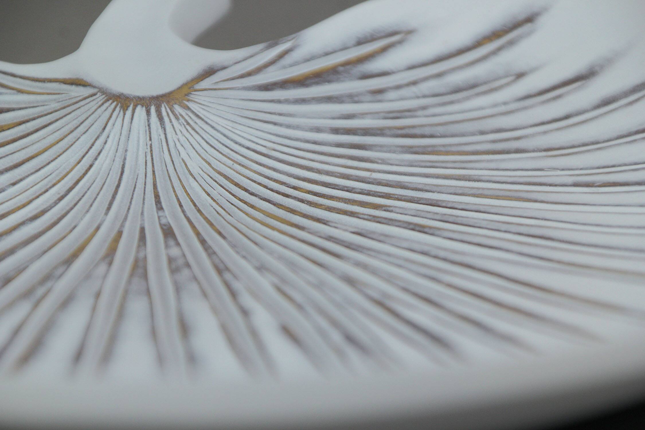 Alt View 3. Mayrich Company - Antiqued White Tropical Fan Palm Leaf Decorative Ceramic Plate - Off-white.
