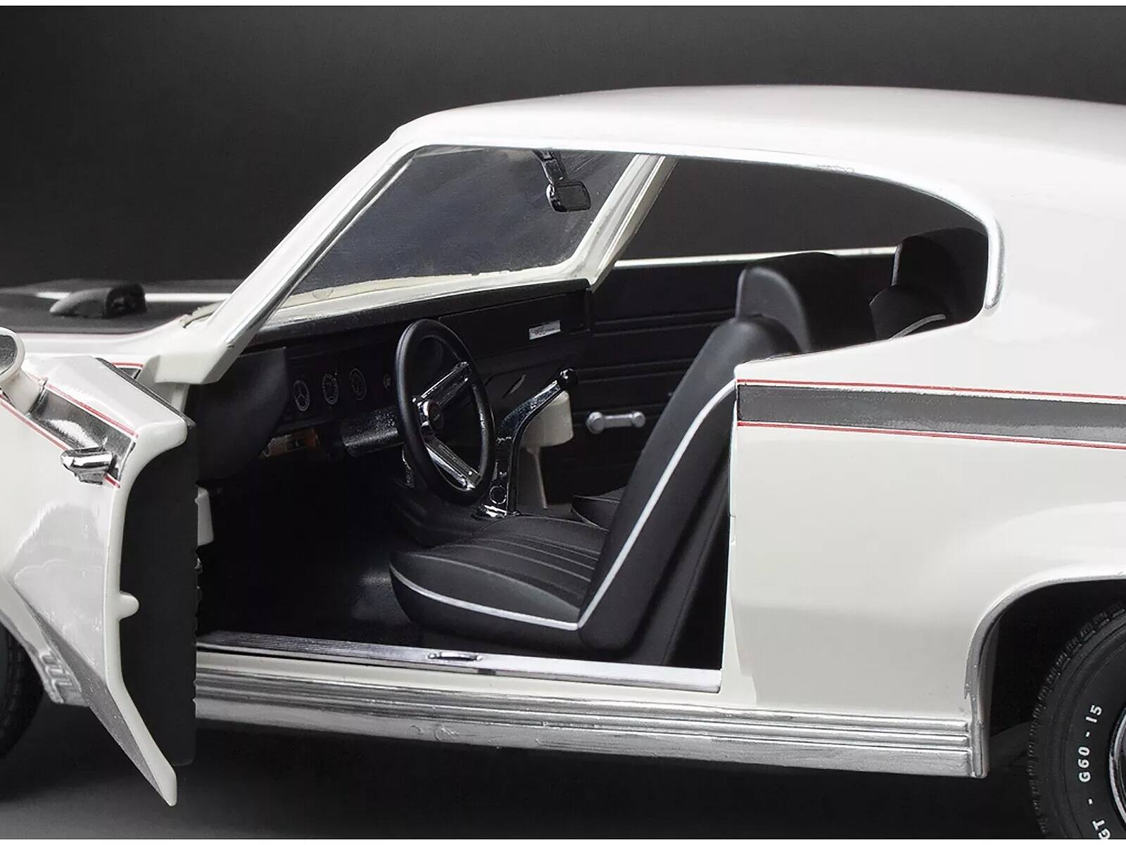 Alt View 2. Sun Star - 1970 Buick GSX Apollo White with Black Stripes "American Collectibles" Series 1/18 Diecast Model Car by Sun Star.
