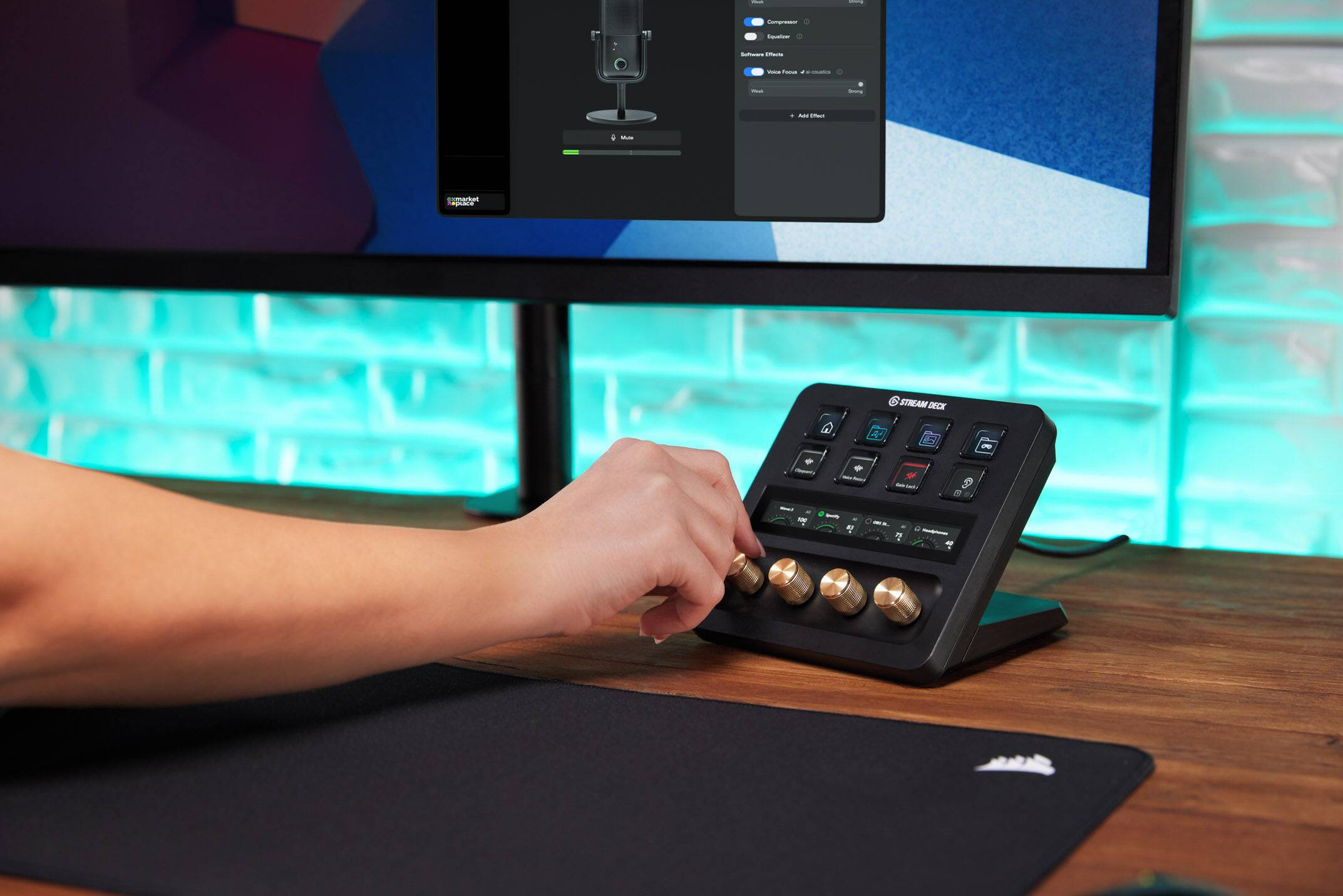 I 1 - Squatoe - - - ! - - - - . I -m cockua STREAM DECK 1 - + I - - - 2 - - - . - a