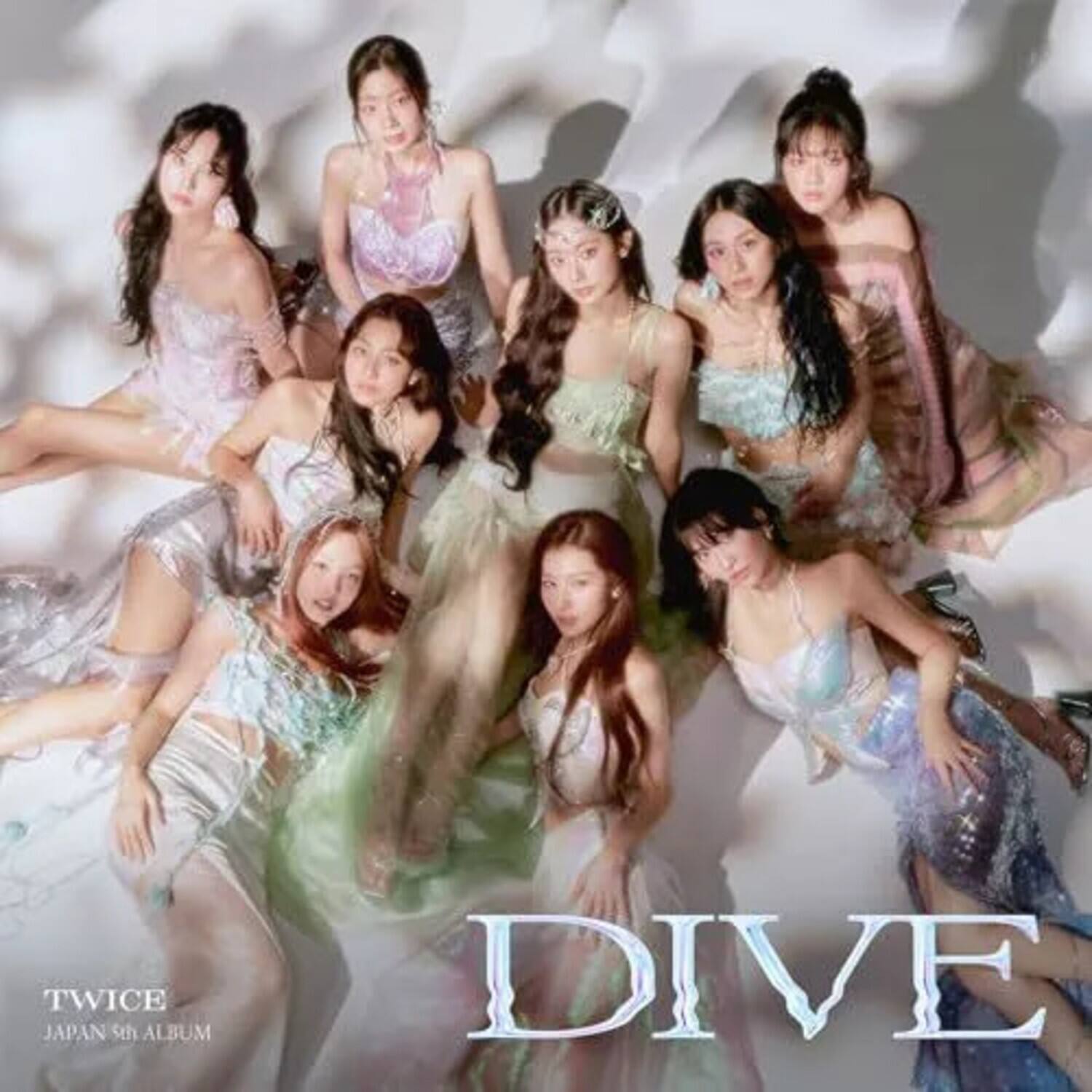 TWICE  
JAPAN 5th ALBUM  
DIVE