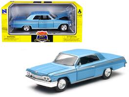 1962 Chevrolet Impala SS 1/25 Diecast Model Car by New Ray - Blue