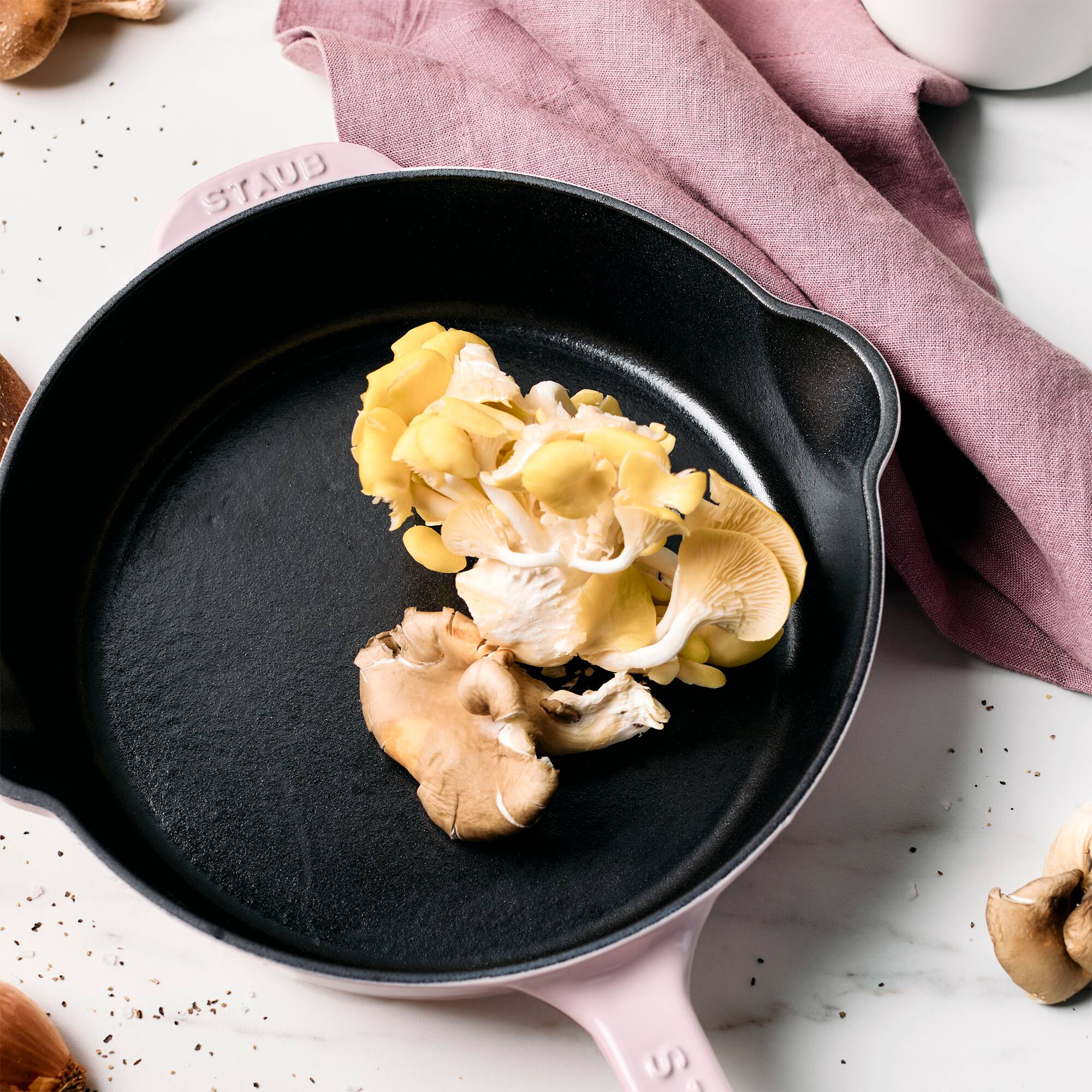 Alt View 3. Staub - STAUB Cast Iron 8.5-inch Traditional Deep Skillet - Peony Pink - Pink Peony.