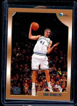 Dirk Nowitzki Rookie Card 1998-99 Topps #154
