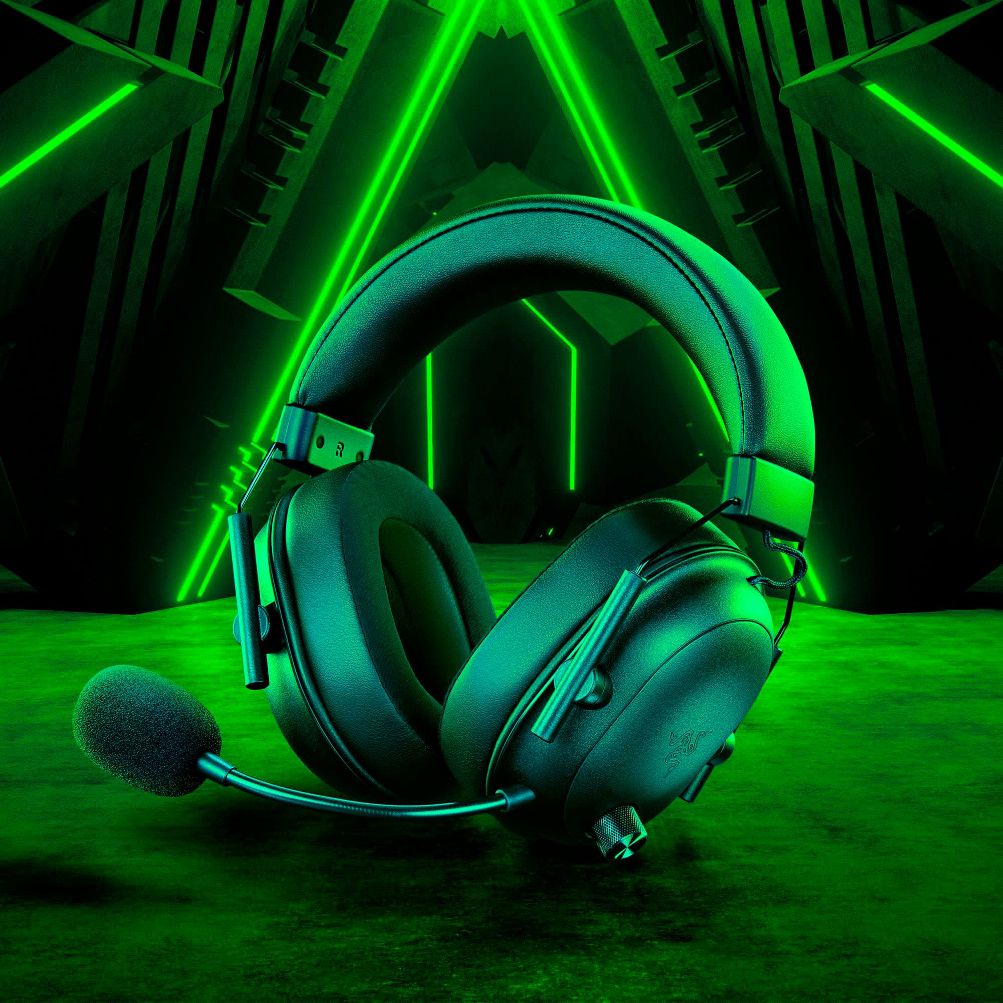 Alt View 15. Razer - Blackshark V2 Hyperspeed Wireless Over-the-Ear Gaming Headset for PC, Mac, Playstation, Switch, Steam Deck, Mobile - Black.