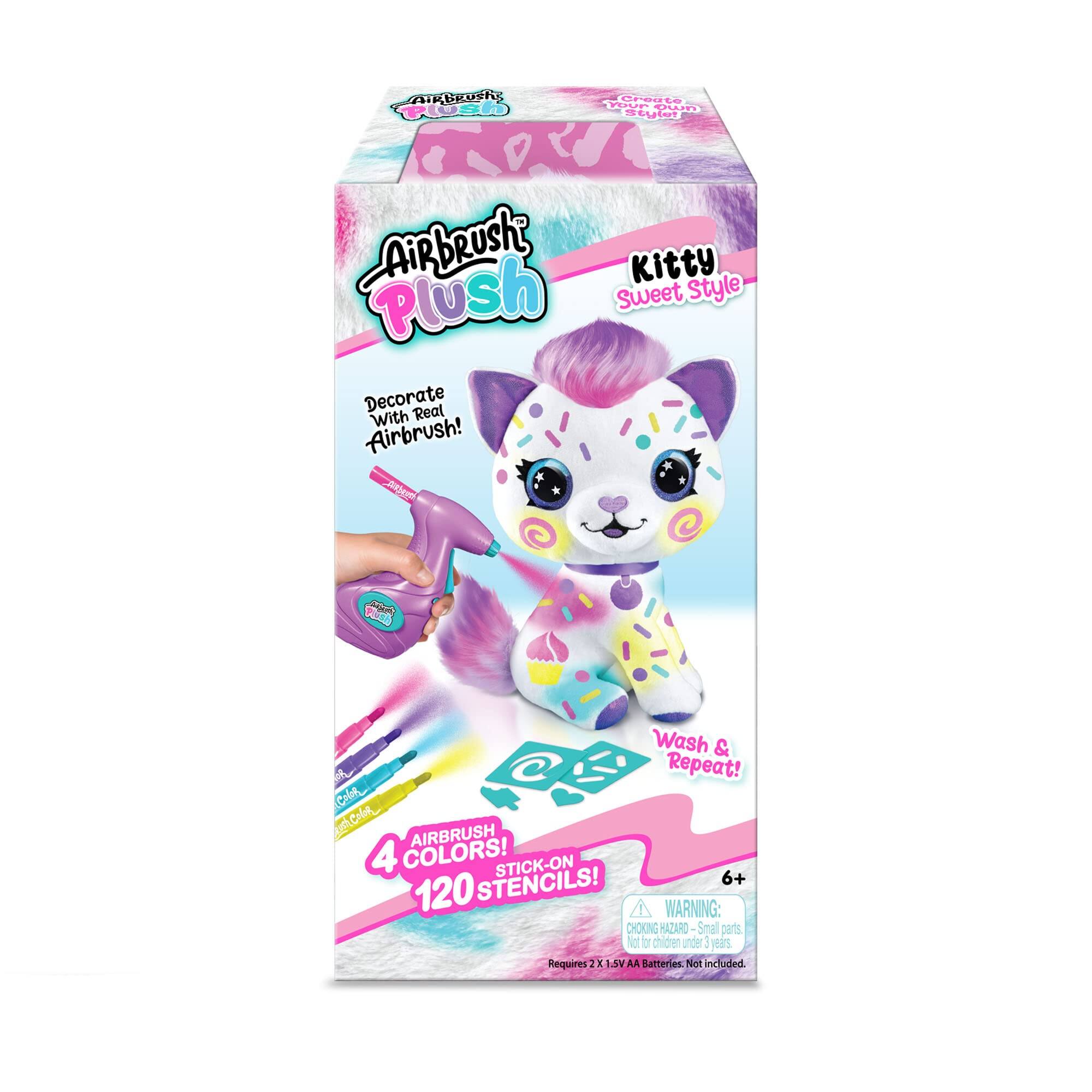 AIRBRUSH Plush  
Kitty Style  
Plush Sweet Decorate Real With Airbrush!  
Wash & Repeat!  
AIRBRUSH 4 COLORS!  
STICK-ON STENCILS!  
6+  
120 STENCILS!  
WARNING: CHOKING HAZARD - Small parts. Not for children under 3 years.  
Requires 2 x 1.5V AA Batteries. Not included.