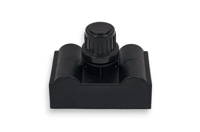 Front. Music City Metals - Music City Metals - MCM050335223 SPARK GENERATOR; CHB, CUISINART.