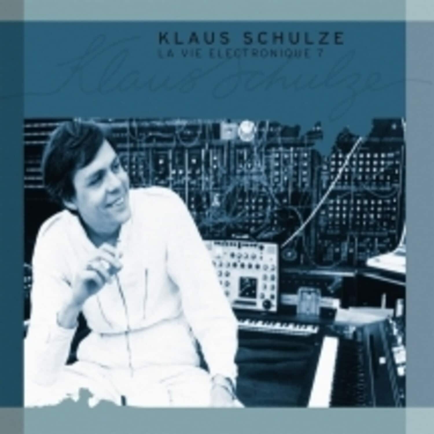 Klaus Schulze - La Vie Electronique 7   - COMPACT DISCS [CD] price history on PriceWatchPro