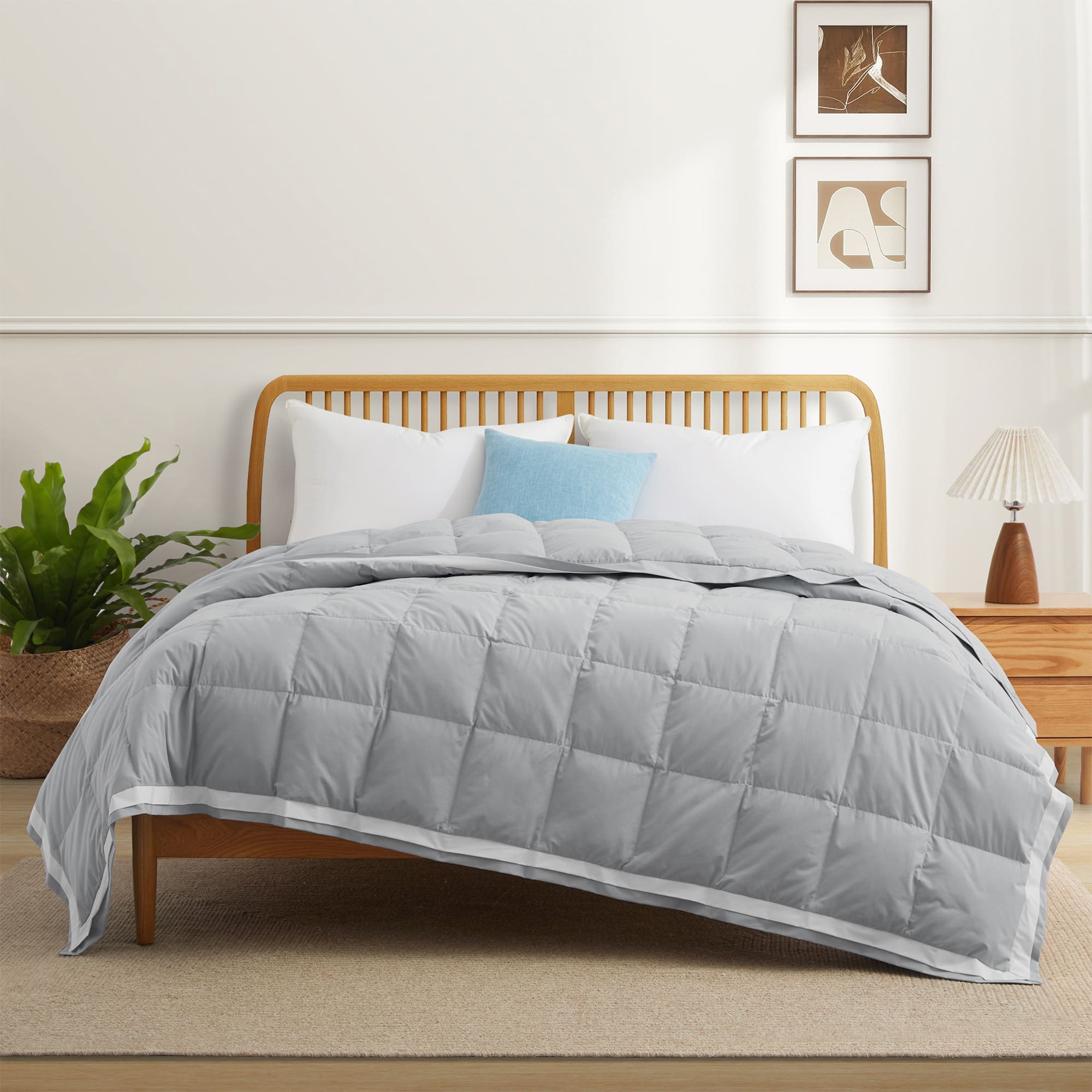Puredown - Luxurious Lightweight Cooling Down Blanket Summer Breathable Comforter for Hot Sleeper, 106" x 90" - Gray