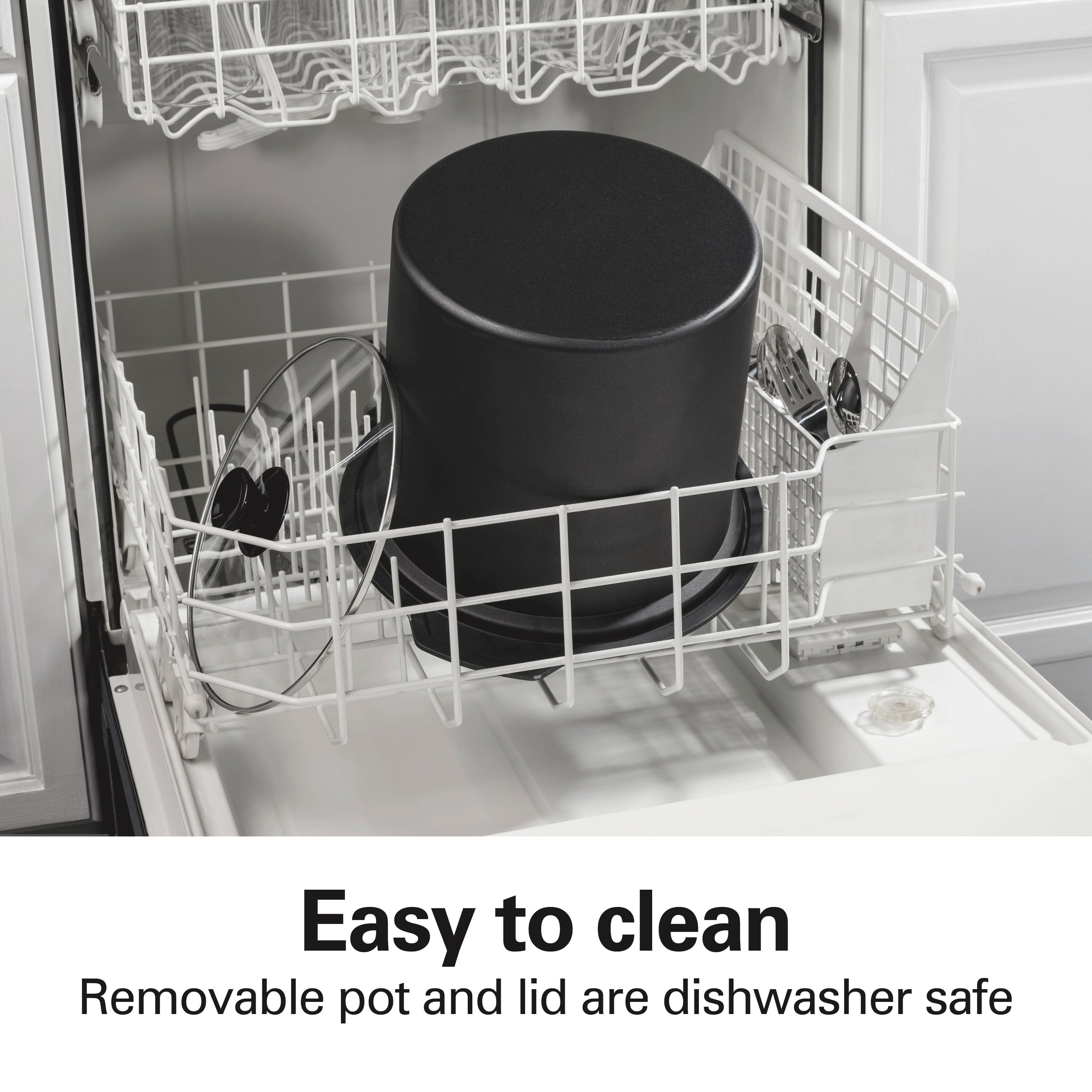 Easy to clean
Removable pot and lid are dishwasher safe