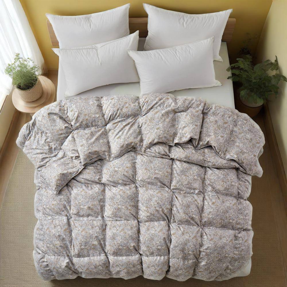 Angle. Peace Nest - Peace Nest All Season Paisley Floral Goose Feather Fiber Comforter Duvet Vintage Style, Jacobean Beige Floral, Cal King - Jacobean Beige Floral.